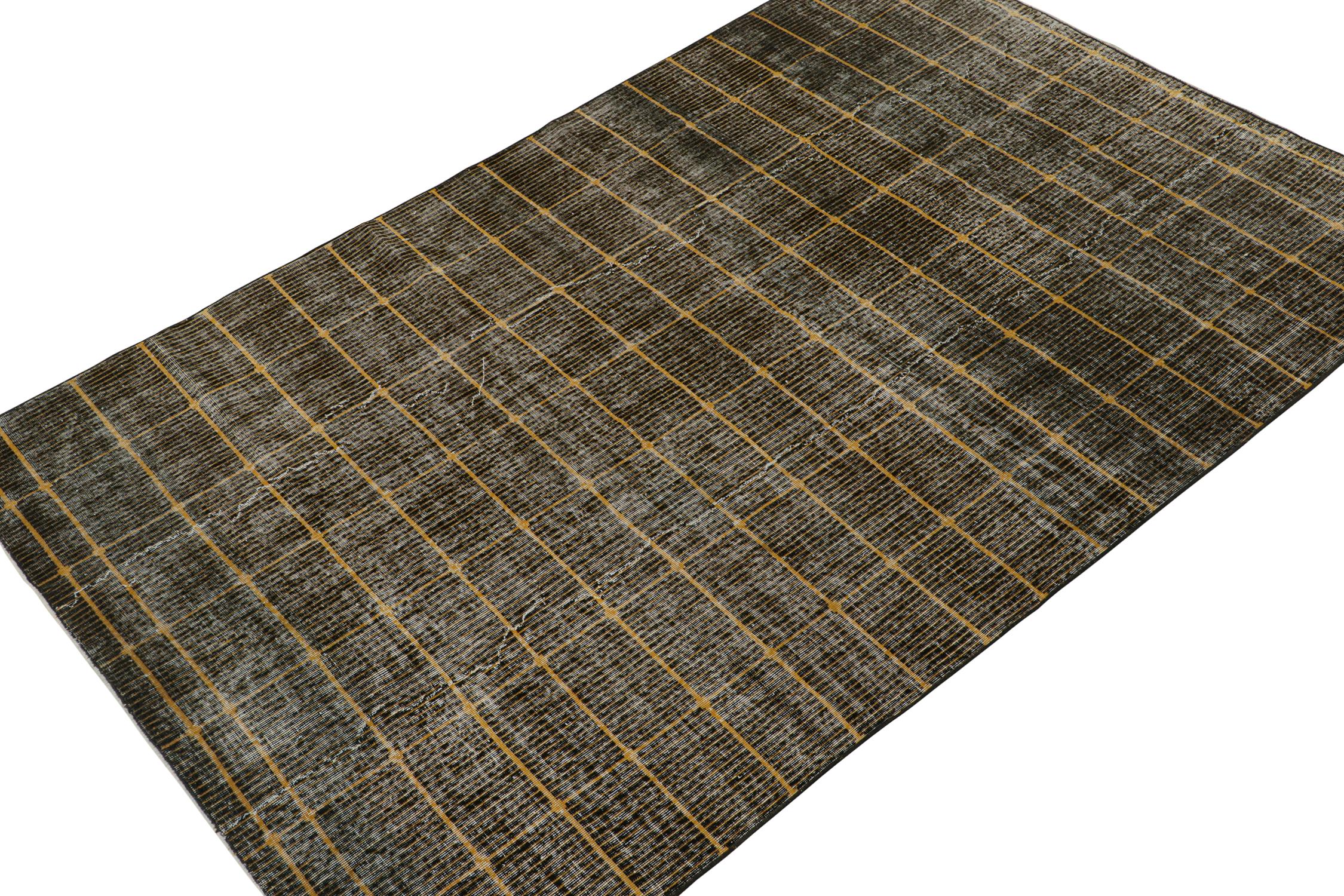 Vintage Zeki Müren Teppich in Schwarz mit goldenem geometrischem Muster, von Rug & Kilim (Türkisch) im Angebot