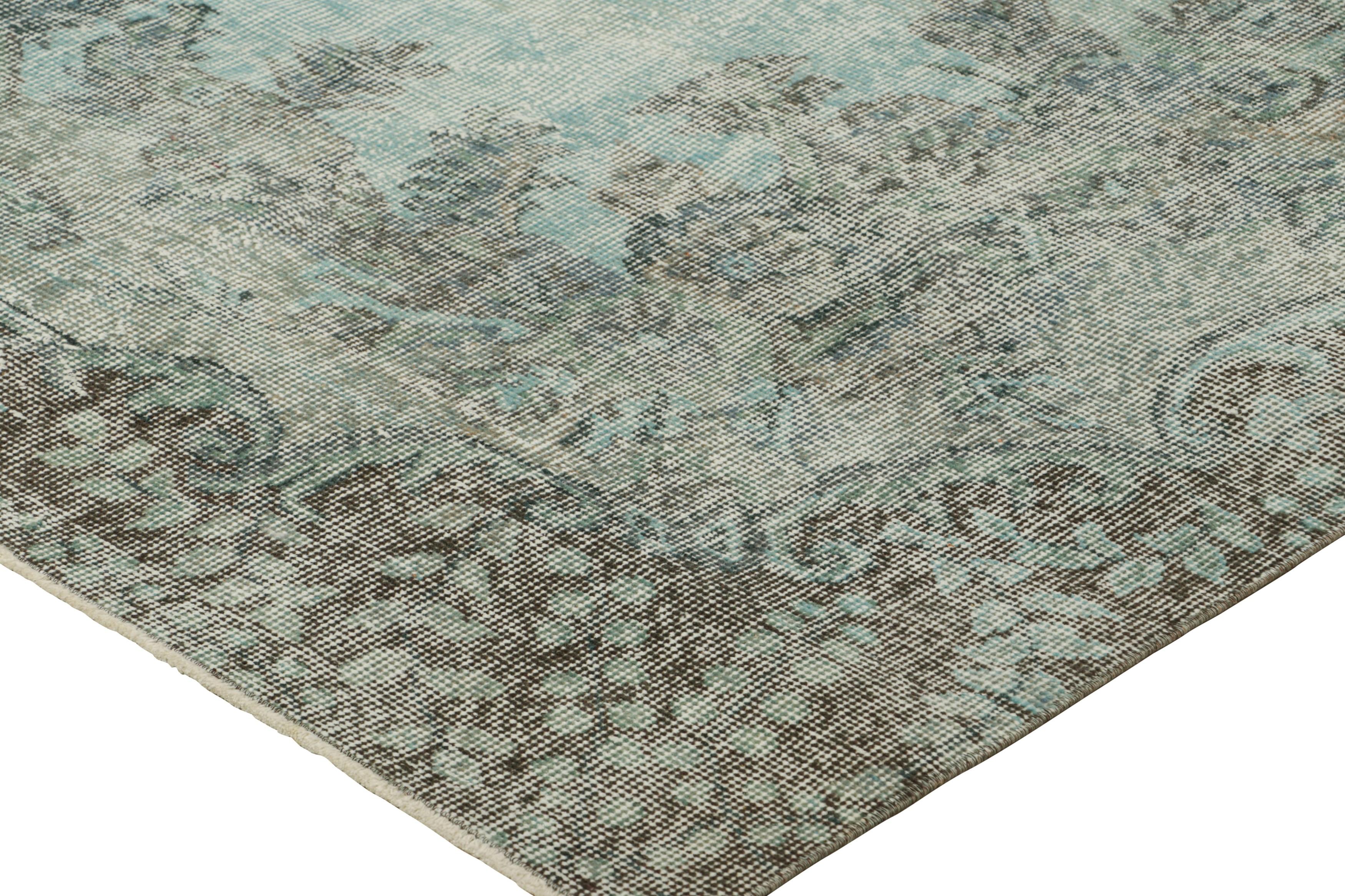 Mid-20th Century Vintage Zeki Müren Rug in Blue and Green with Floral Medallion  Rug & Kilim For Sale