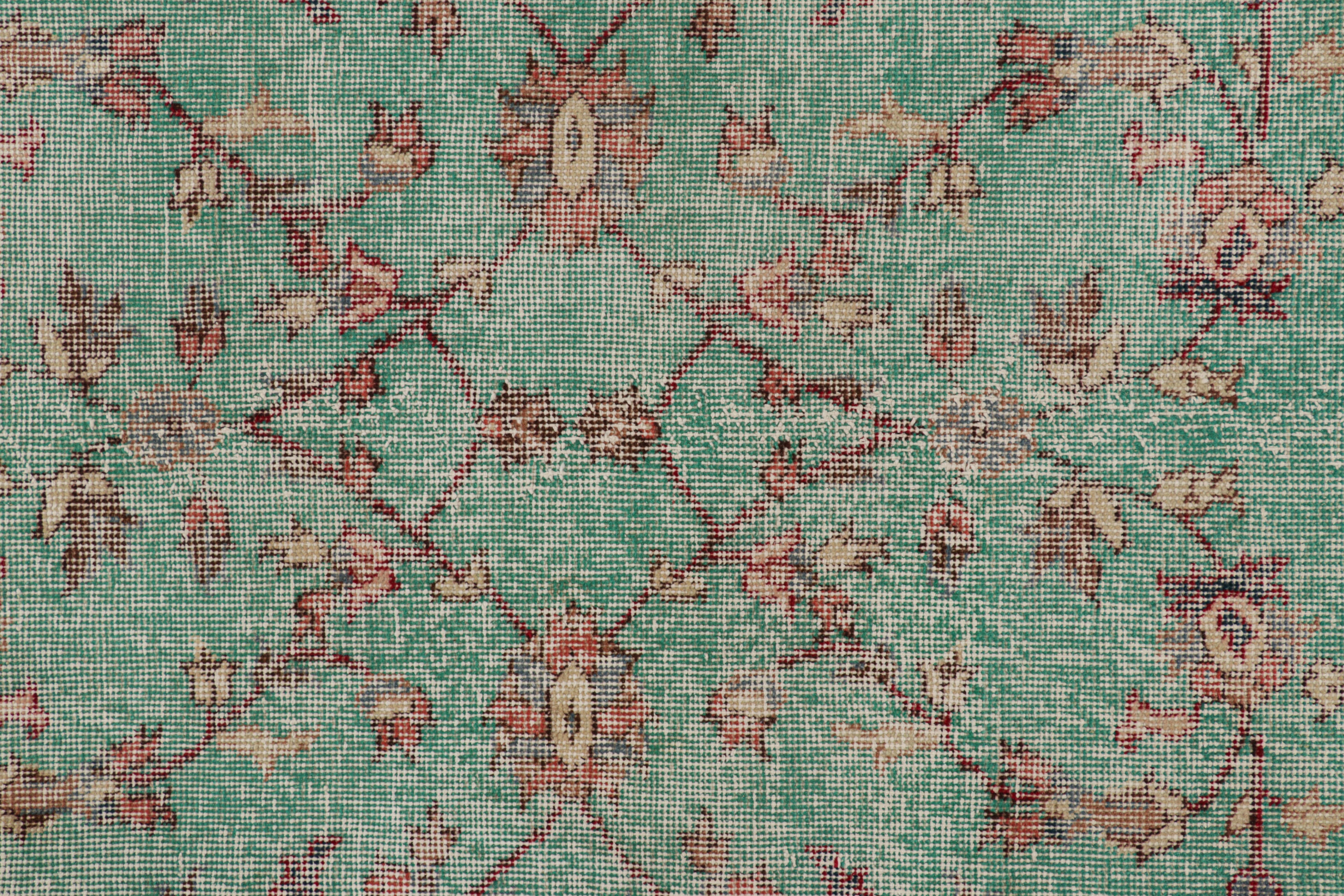 Vintage Zeki Müren Teppich in Blau, mit bunten Blumenmustern von Rug & Kilim (Türkisch) im Angebot