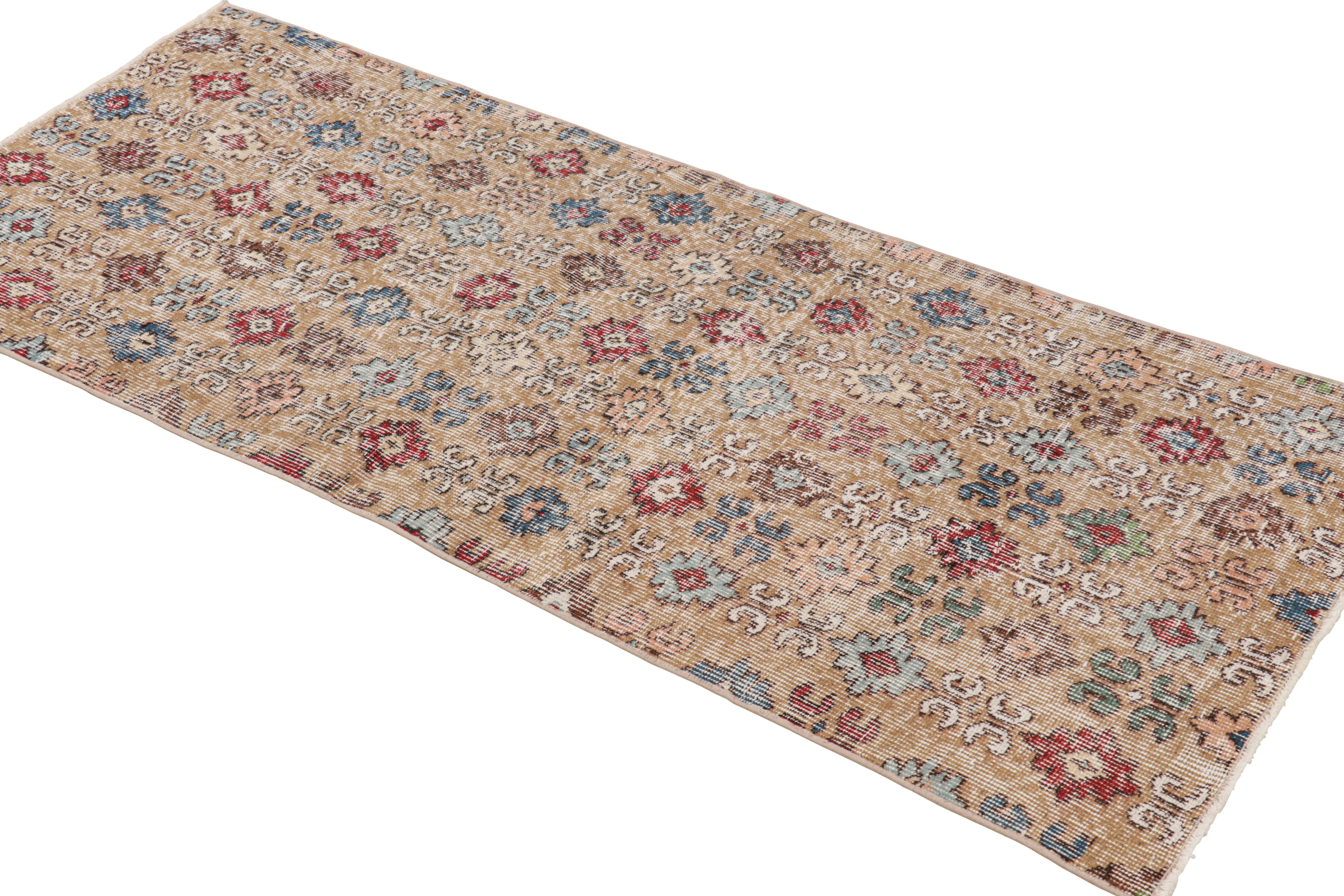 Vintage Zeki Múren Teppich in Brown mit buntem Blumenmuster von Rug & Kilim (Handgeknüpft) im Angebot