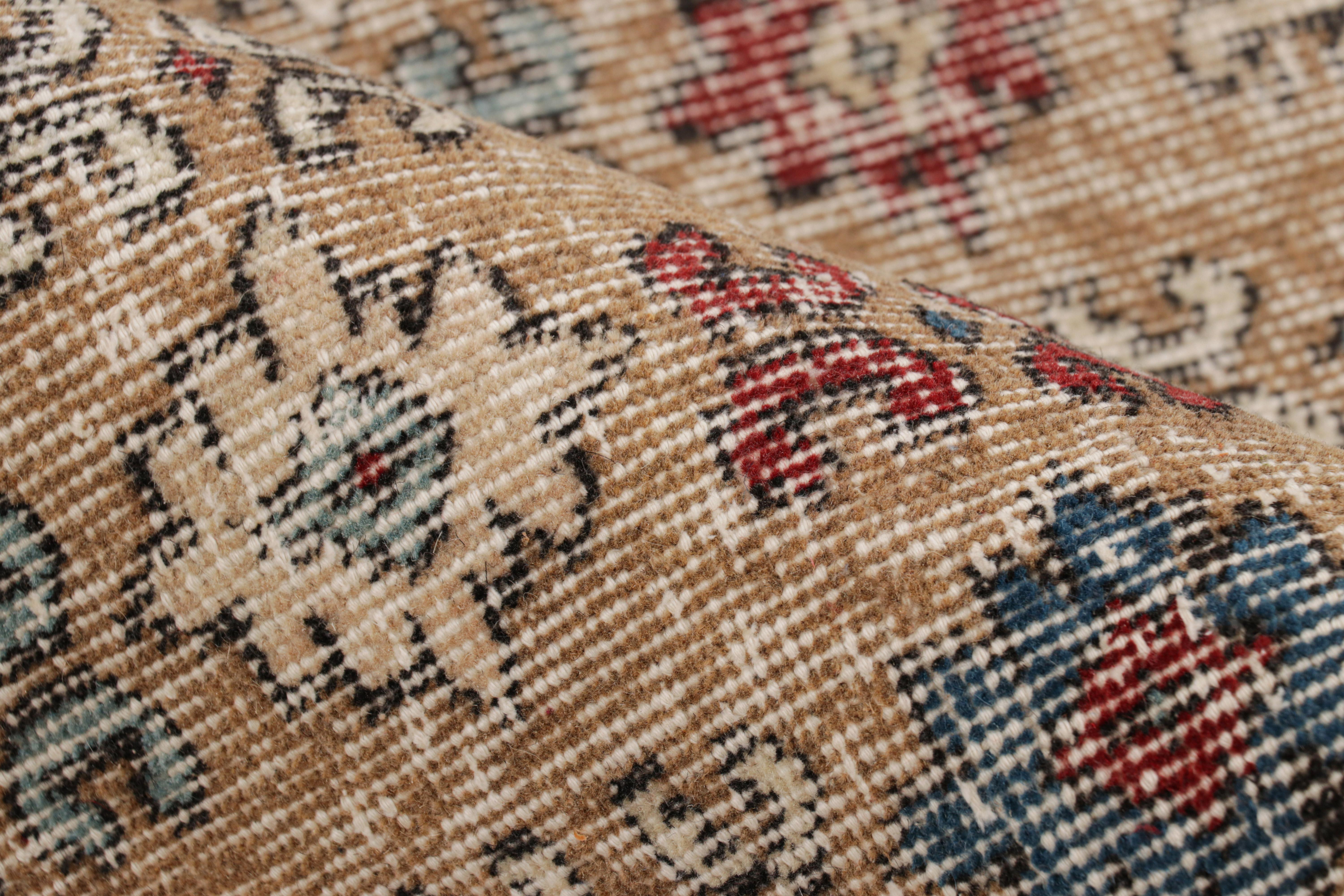Vintage Zeki Múren Teppich in Brown mit buntem Blumenmuster von Rug & Kilim (Wolle) im Angebot