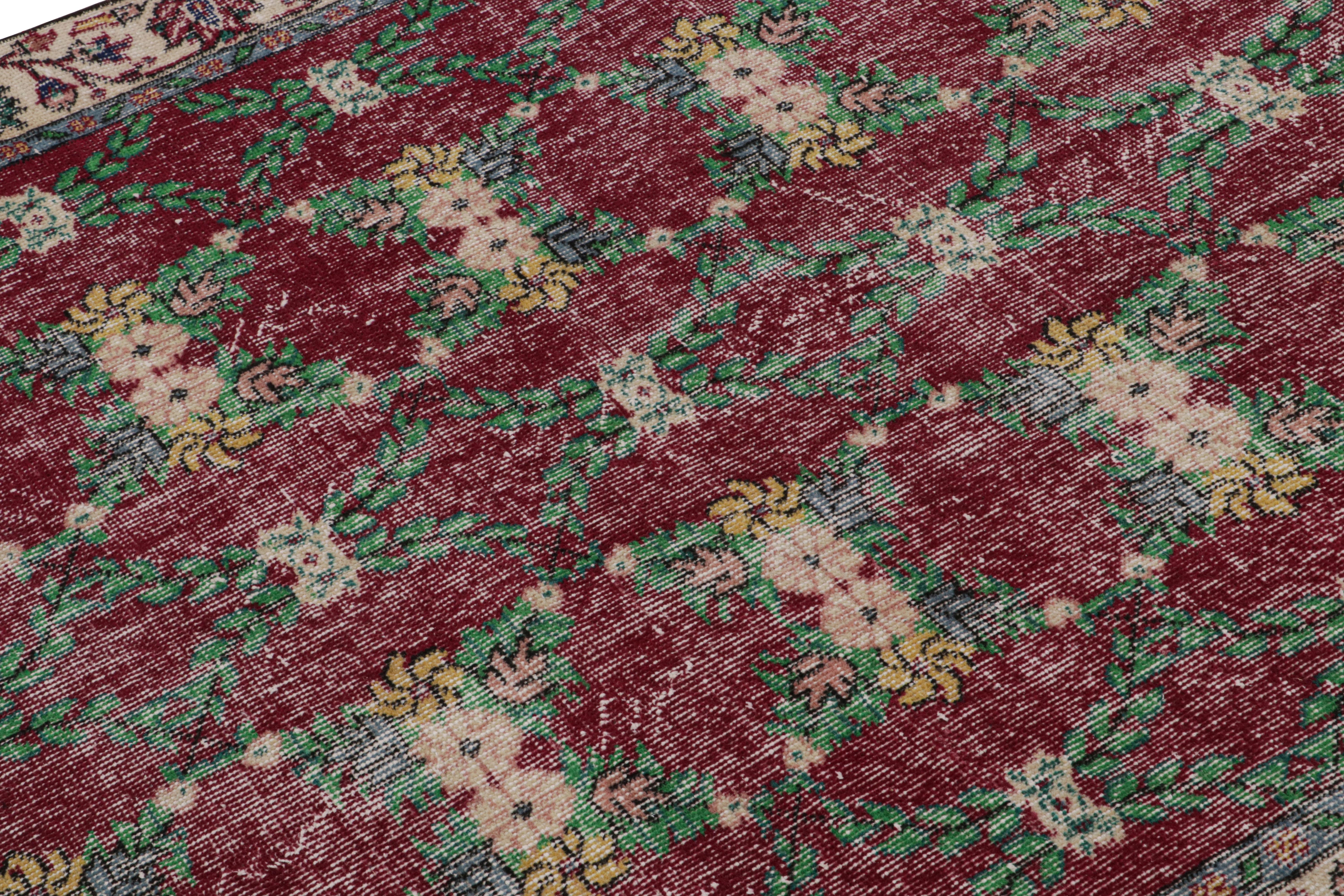Vintage Zeki Müren Teppich in Burgund mit Teal Blumenmustern, von Rug & Kilim (Handgeknüpft) im Angebot