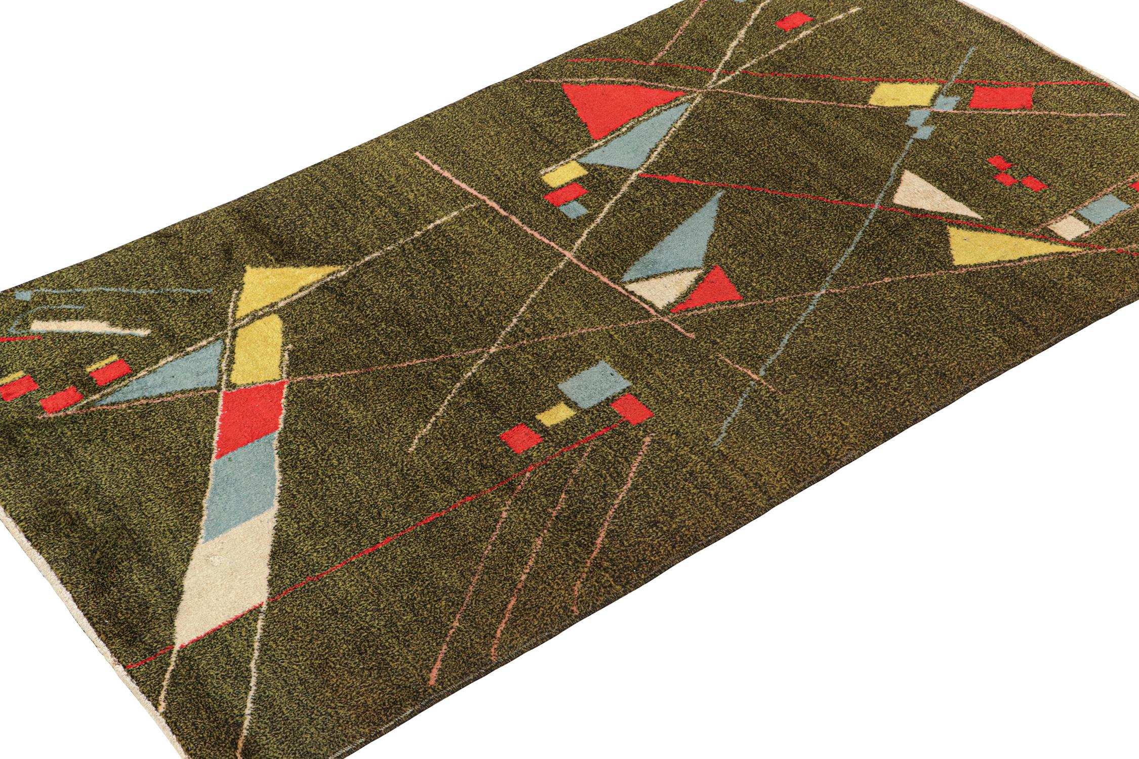 Vintage Zeki Müren Teppich in Chartreuse mit geometrischen Mustern von Rug & Kilim (Art déco) im Angebot
