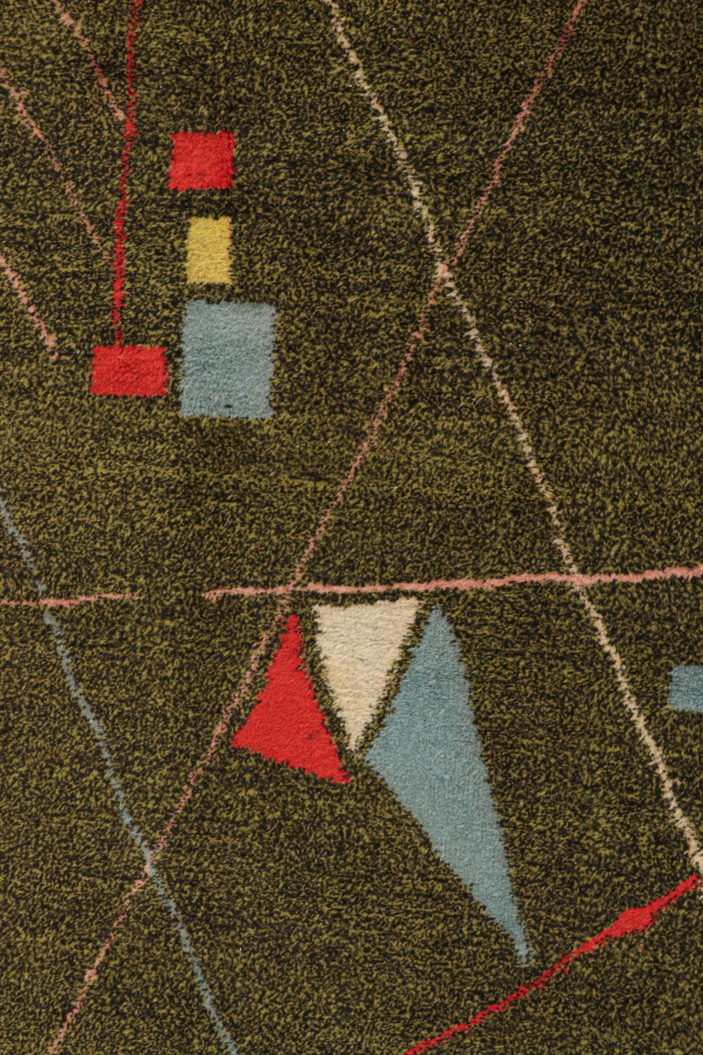 Vintage Zeki Müren Teppich in Chartreuse mit geometrischen Mustern von Rug & Kilim im Zustand „Gut“ im Angebot in Long Island City, NY
