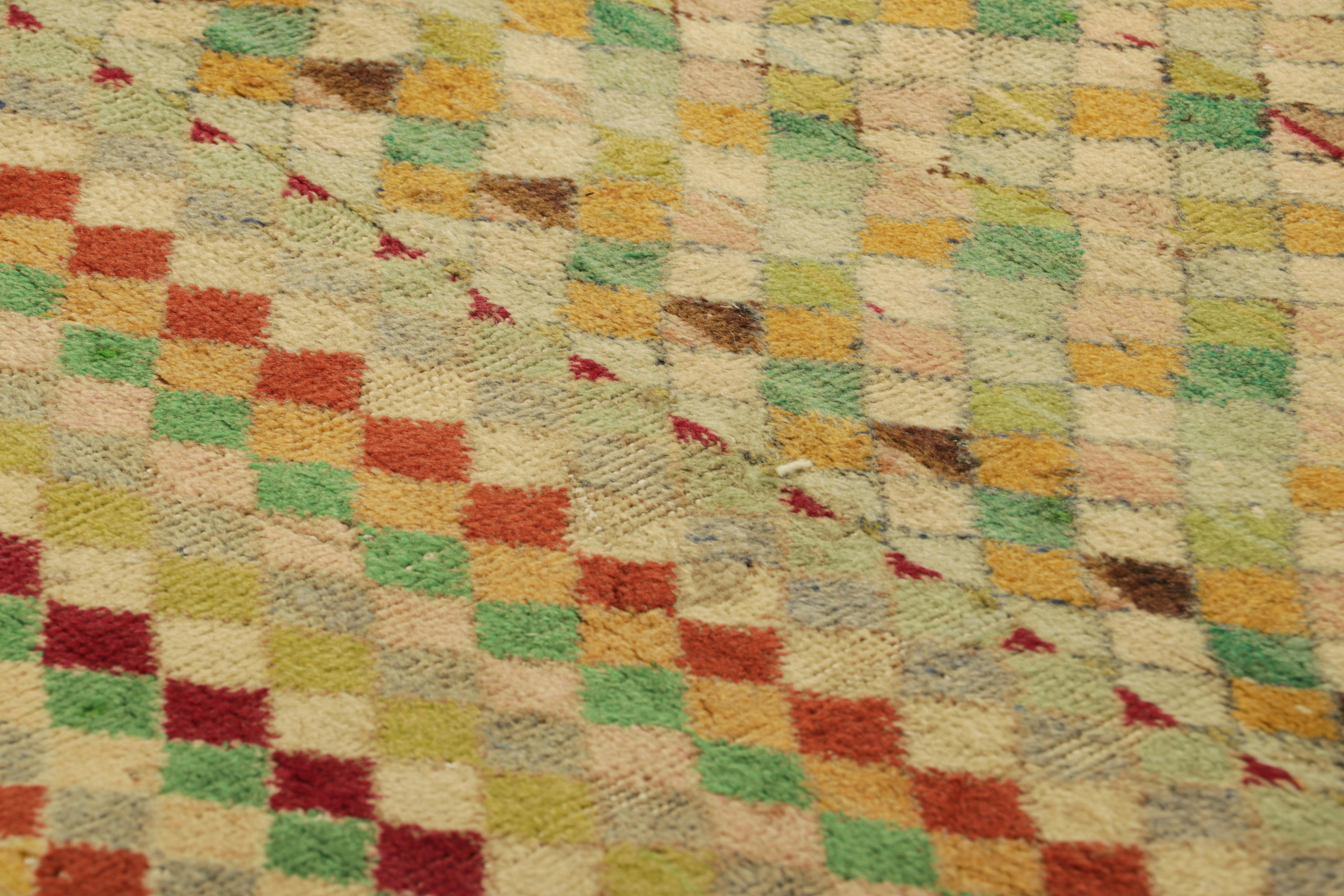 Dieser 3x5 große Vintage-Teppich wurde um 1960-1970 in der Türkei aus handgeknüpfter Wolle hergestellt und ist eine aufregende neue Ergänzung der Mid-Century Pasha Collection'S von Rug & Kilim - einer Reihe unserer Klassiker, die den Werken des