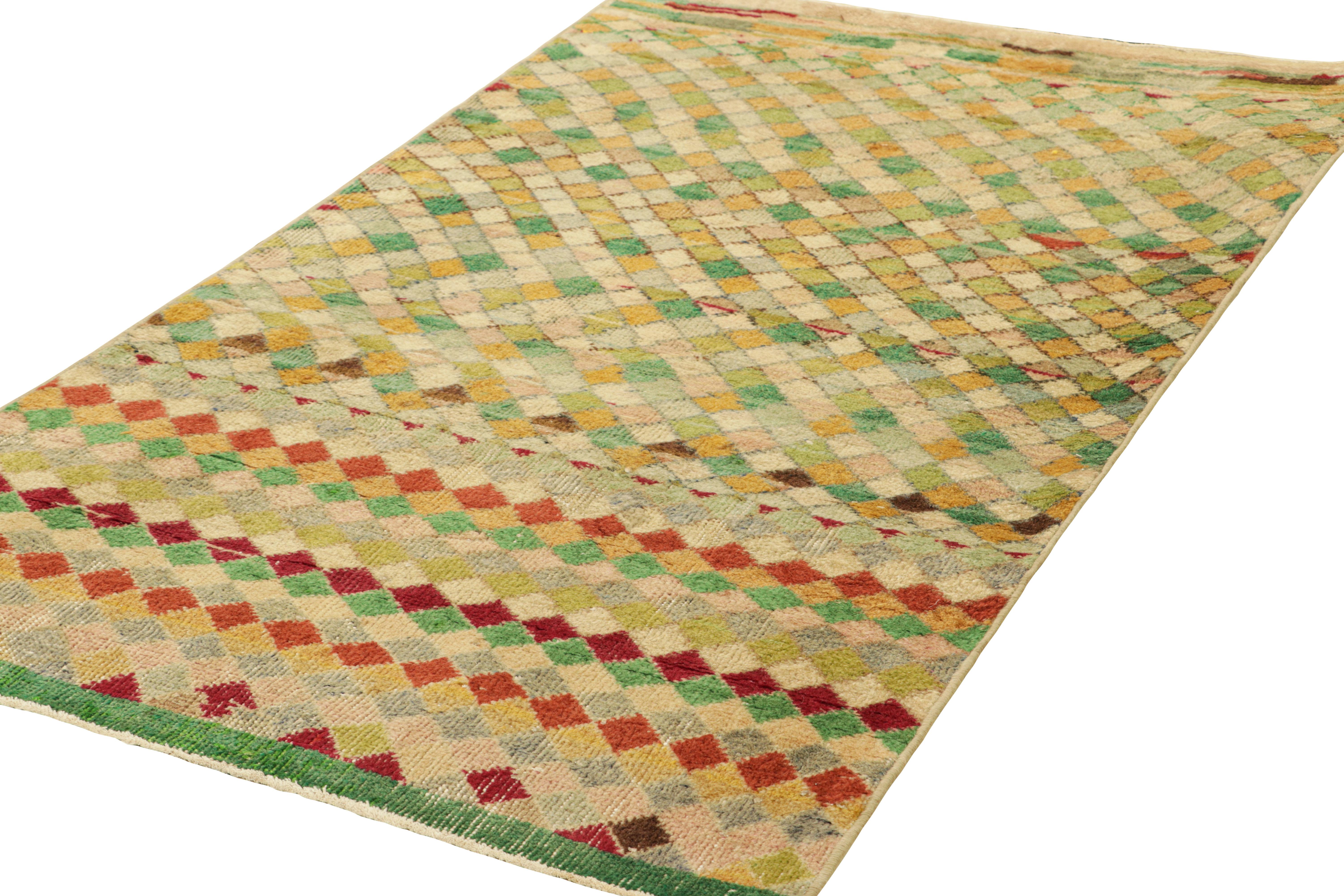 Vintage Zeki Müren Teppich in Creme mit buntem geometrischem Muster  Rug & Kilim (Handgeknüpft) im Angebot