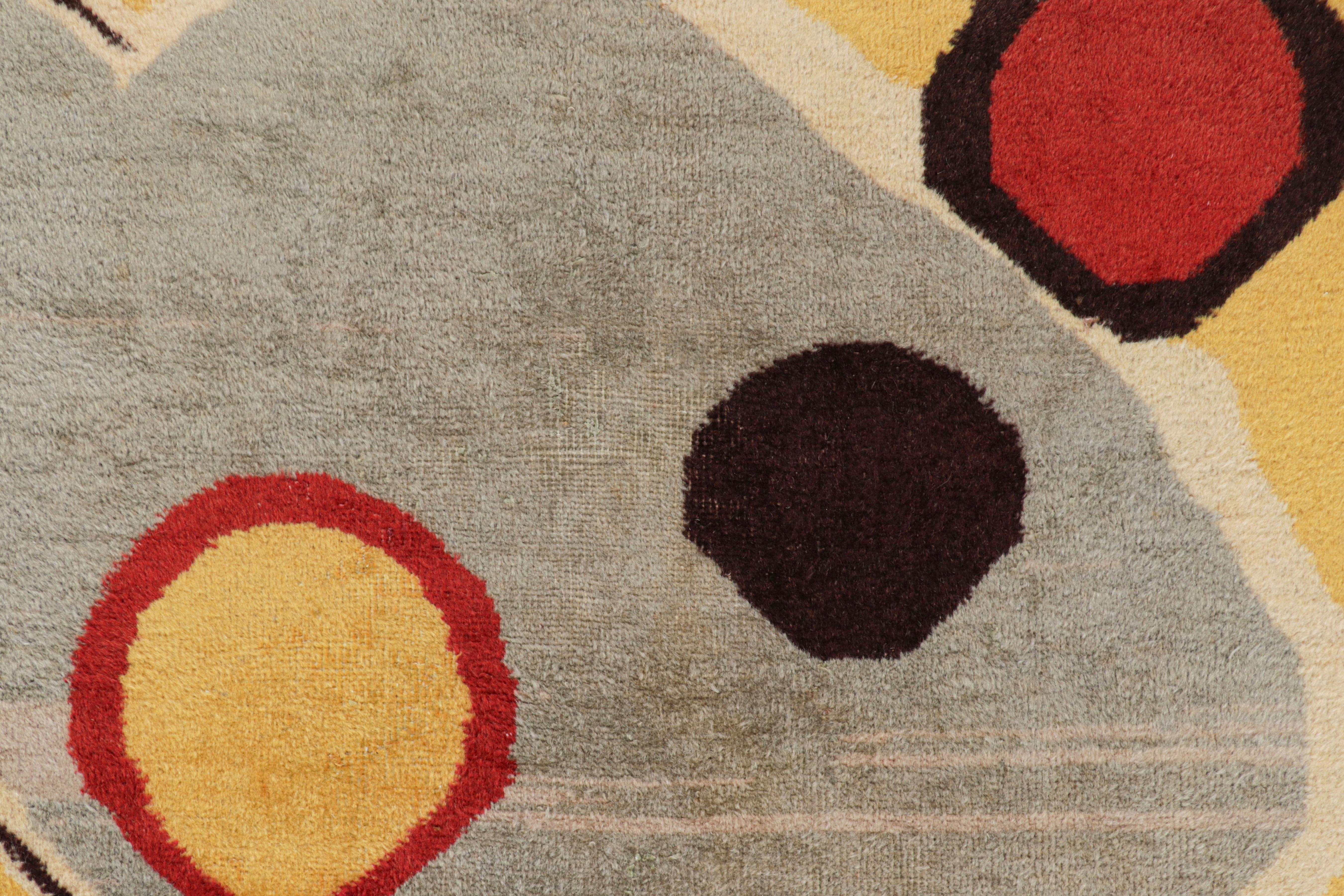 Vintage Zeki Müren Teppich in Gold mit abstrakten geometrischen Mustern  Rug & Kilim (Türkisch) im Angebot