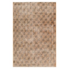 Tappeto vintage Zeki Müren in oro con motivi geometrici marroni, da Rug & Kilim