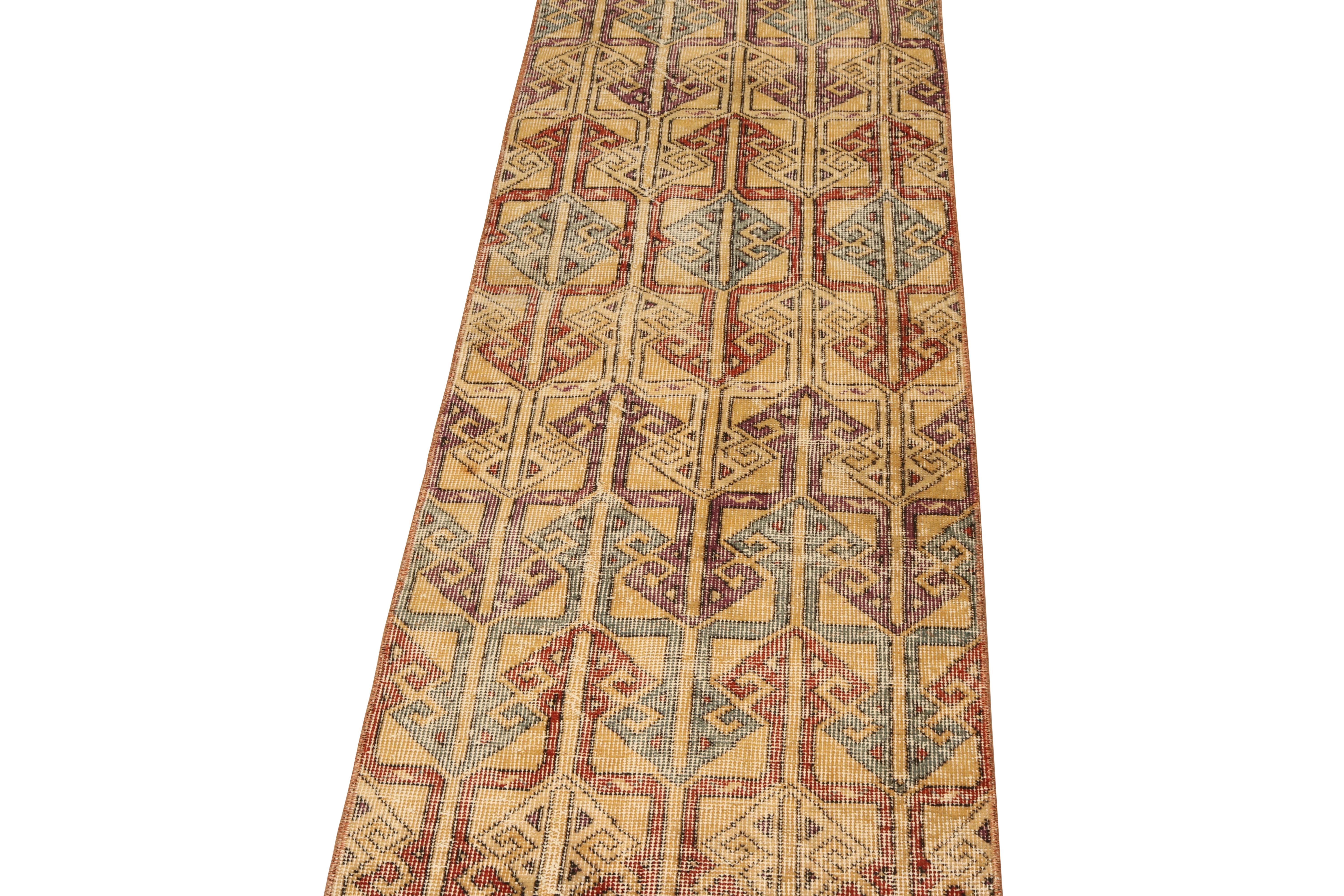 This vintage 2x6 rug is a new addition to Rug & Kilim’s Mid-Century Pasha Collection. This line is a commemoration, with rare curations we believe to hail from multidisciplinary Turkish designer Zeki Müren.

Further on the Design:

This industrial