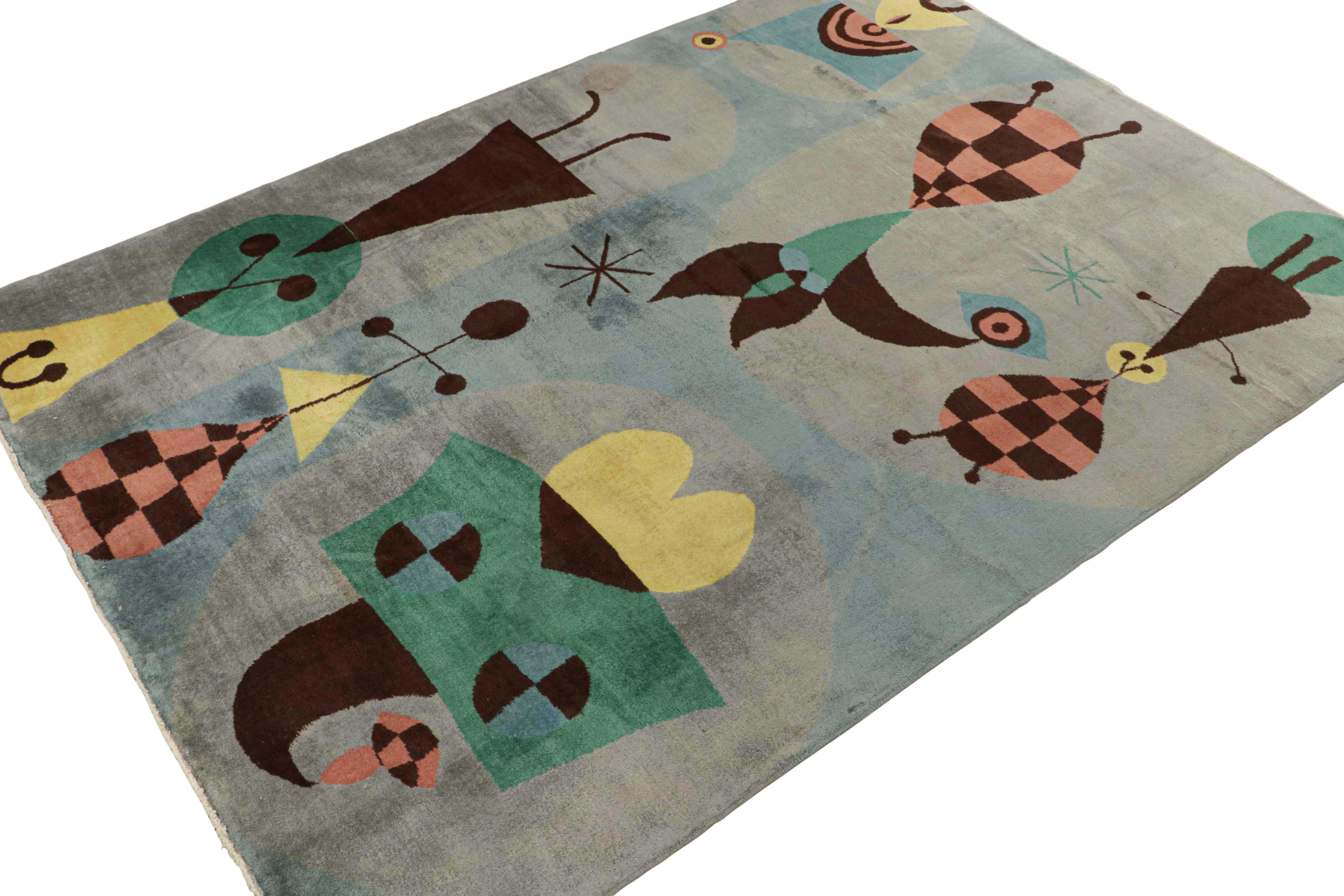 Art déco Tapis vintage Zeki Müren en gris avec motifs géométriques abstraits from Rug & Kilim en vente