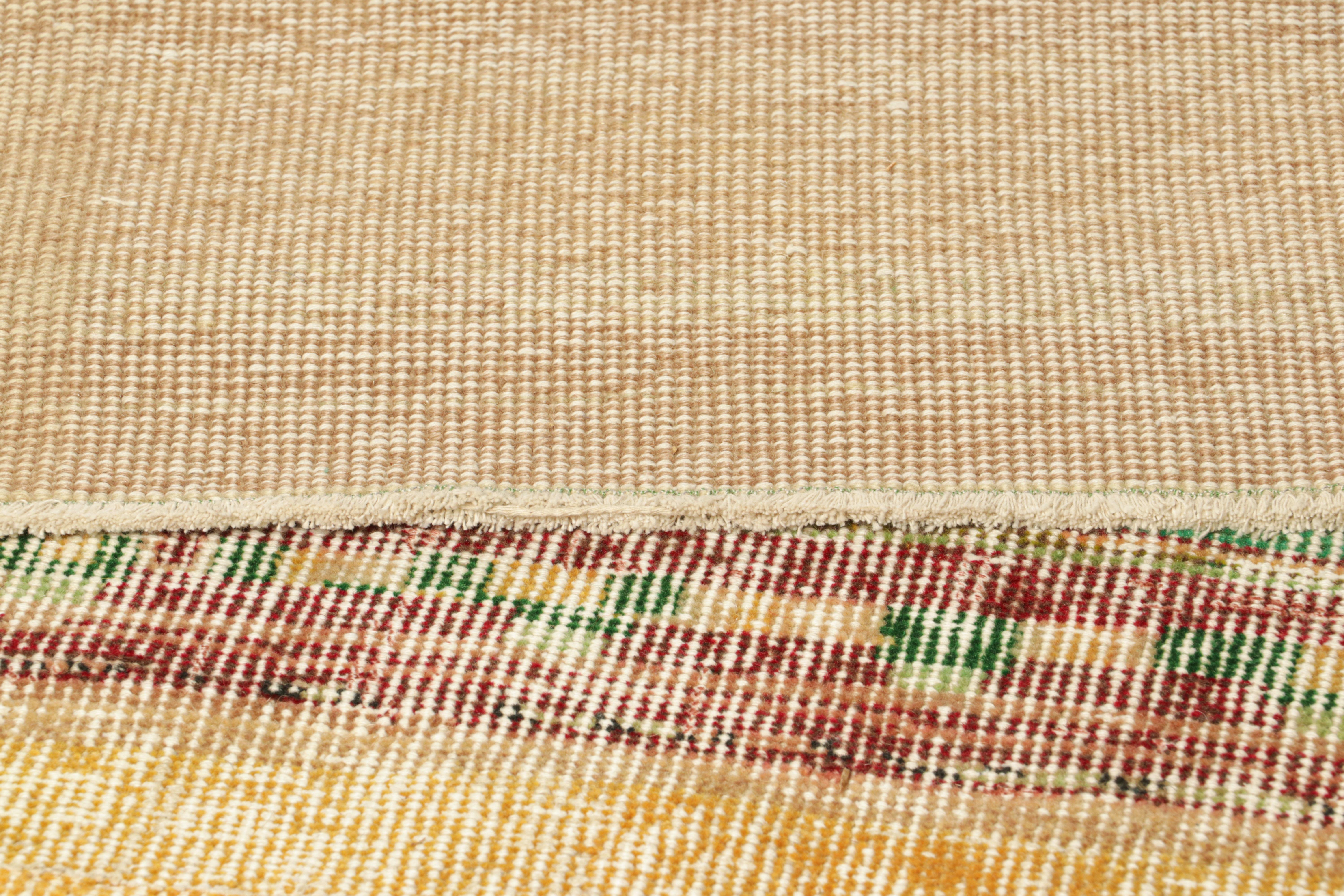 Vintage Zeki Müren Teppich in Grün mit abstraktem geometrischem Muster von Rug & Kilim (Wolle) im Angebot