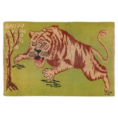 Vintage Zeki Müren Teppich in Grün mit beige-braunem Tiger-Motiv von Rug & Kilim