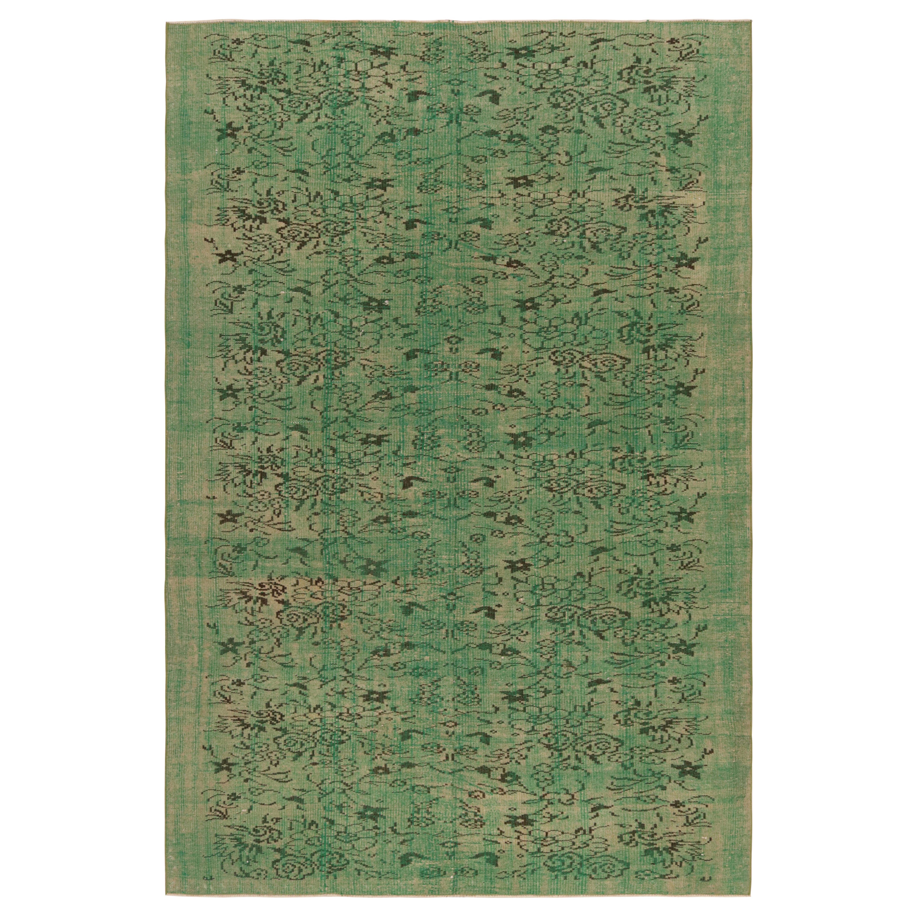 Tappeto vintage Zeki Müren in verde con motivi floreali, da Rug & Kilim