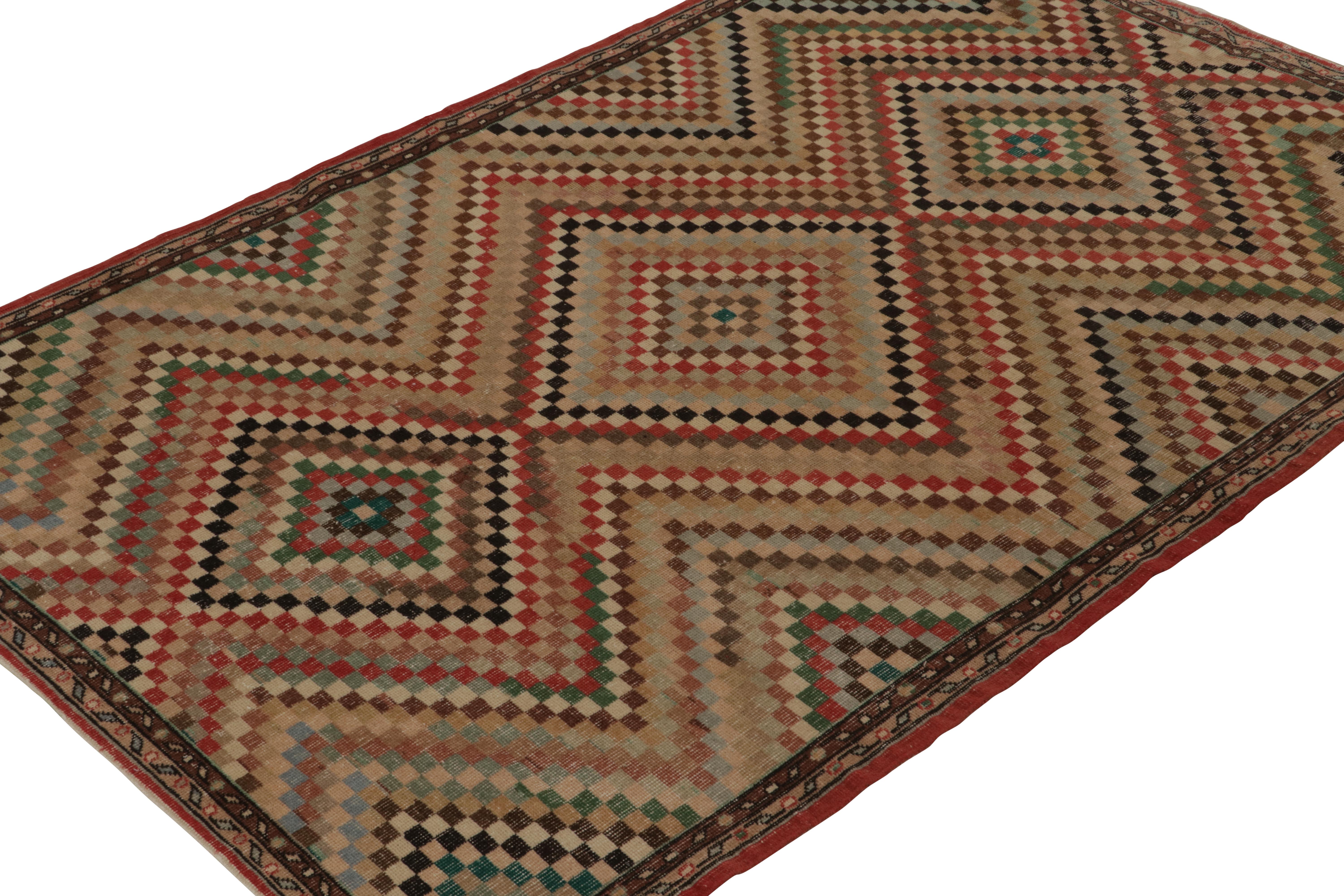 Questo tappeto vintage 6x9 è una nuova aggiunta alla collezione commemorativa Mid-Century Pasha di Rug & Kilim. Questa linea è una rievocazione di rare curatele che crediamo provengano dal designer turco multidisciplinare Zeki Müren.

Ulteriori