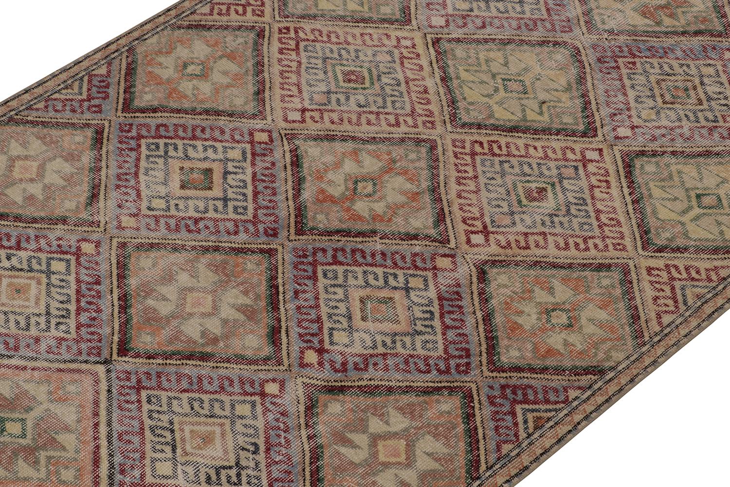Vintage Zeki Müren Teppich in polychromem geometrischem Muster (Handgeknüpft) im Angebot