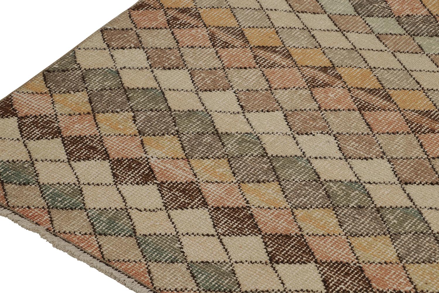 Zeki-Wandteppich in polychromem, geometrischem Muster, von Rug & Kilim im Zustand „Gut“ im Angebot in Long Island City, NY
