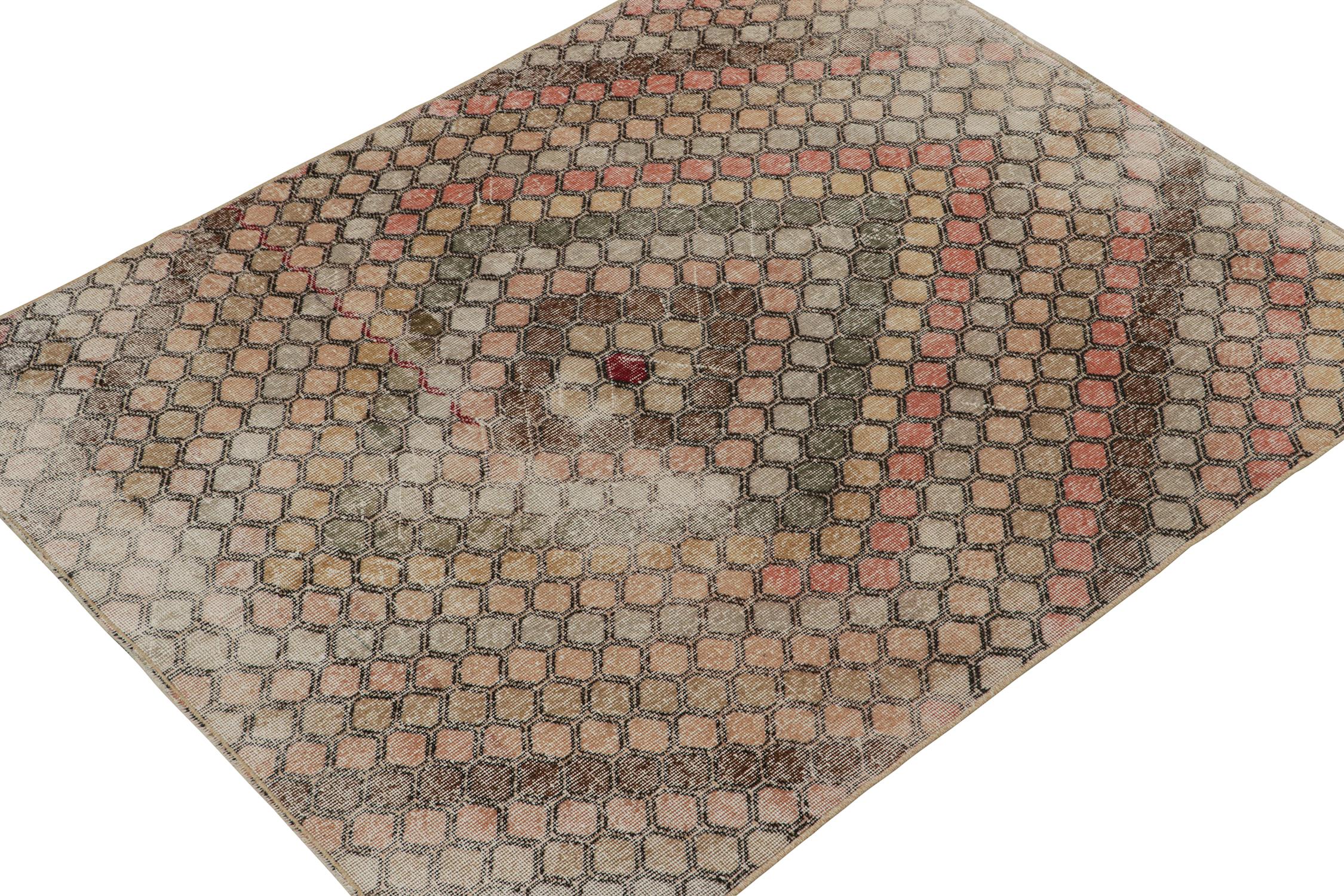 Vintage Zeki Müren Teppich mit polychromen geometrischen Mustern, von Rug & Kilim (Art déco) im Angebot