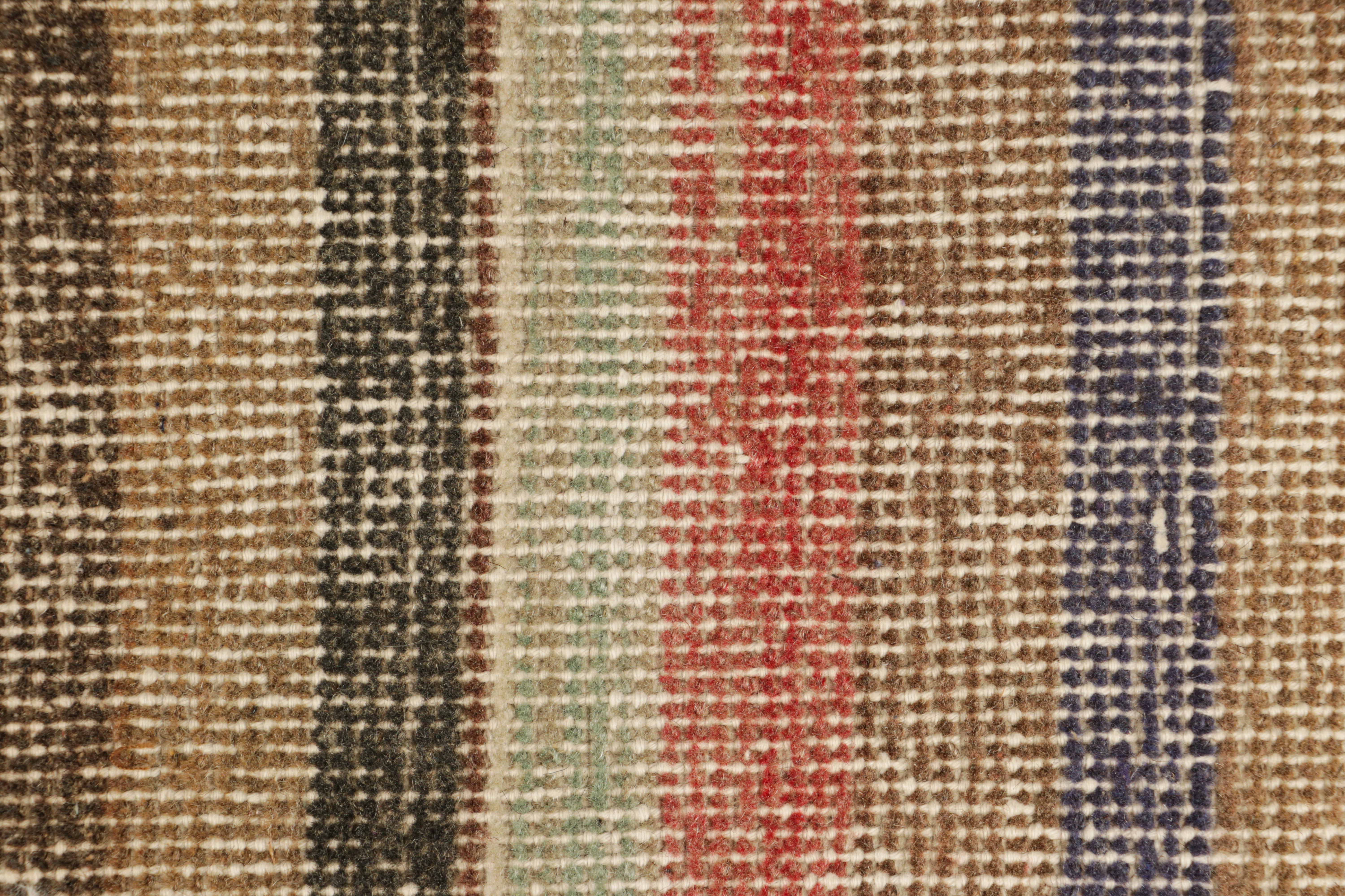 Vintage Zeki Müren Teppich in polychromen geometrischen Streifen, von Rug & Kilim (Türkisch) im Angebot