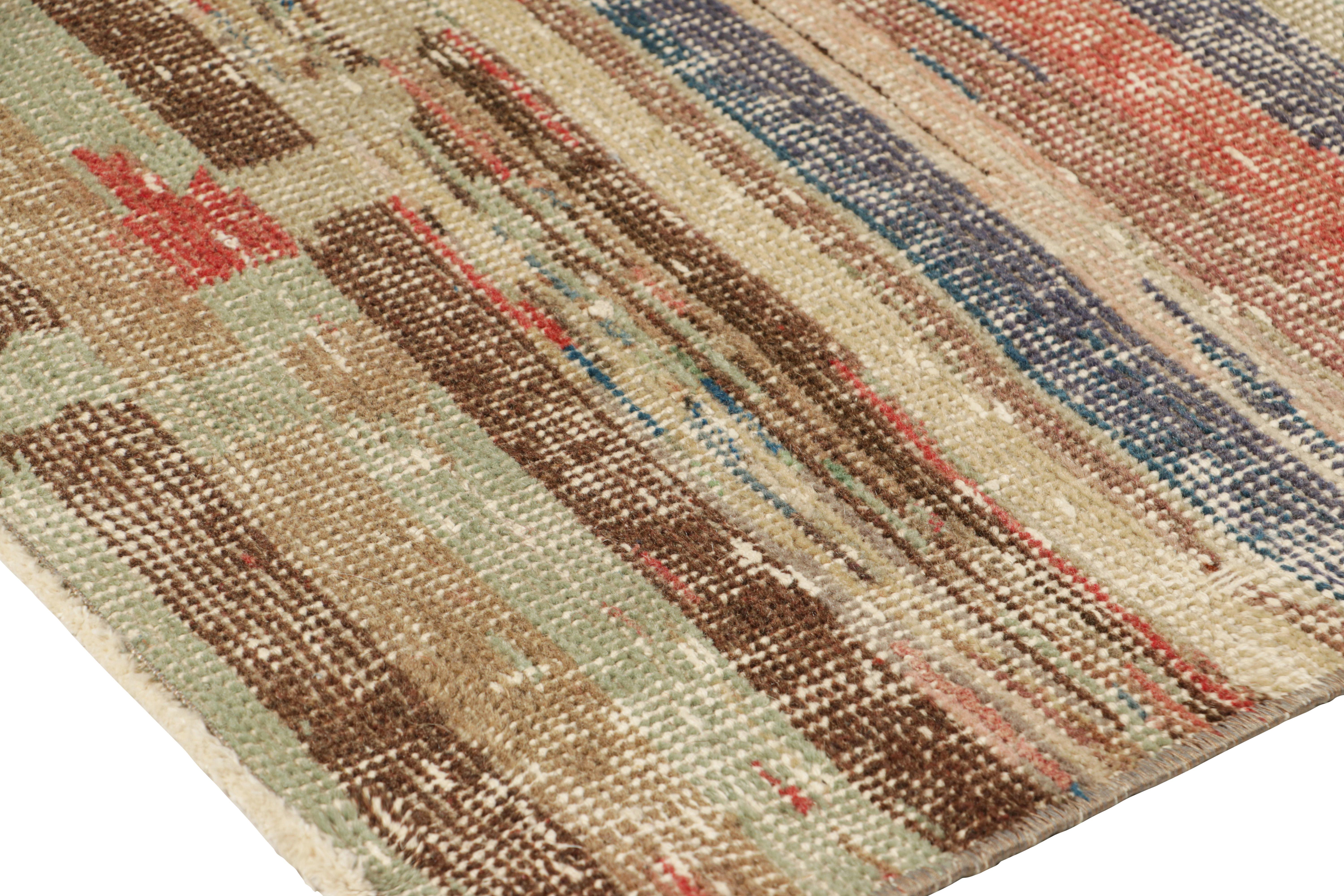 Vintage Zeki Müren Teppich in polychromen geometrischen Streifen, von Rug & Kilim (Mitte des 20. Jahrhunderts) im Angebot
