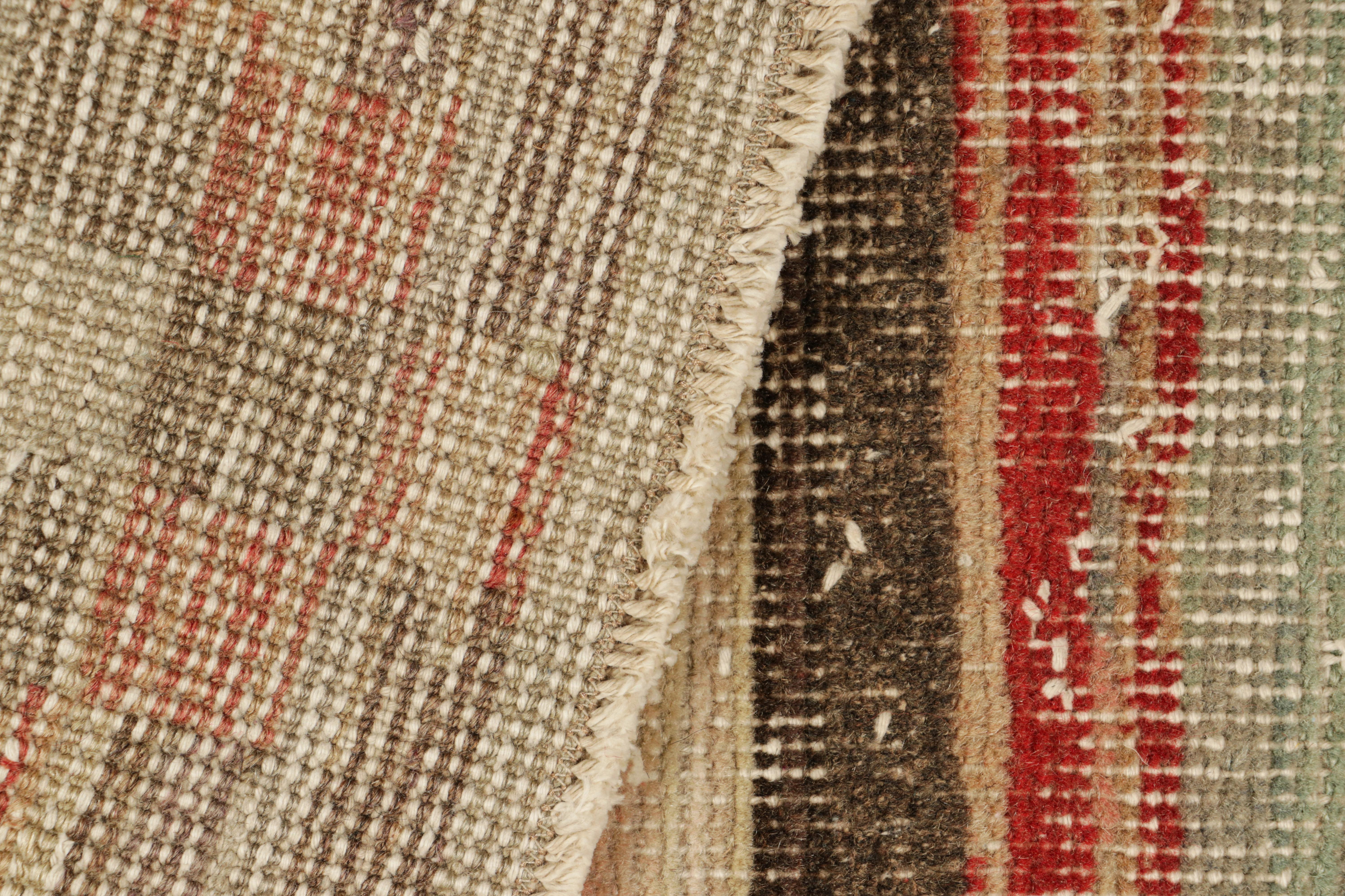 Lana Tappeto vintage Zeki Müren a strisce geometriche policromatiche, da Rug & Kilim in vendita