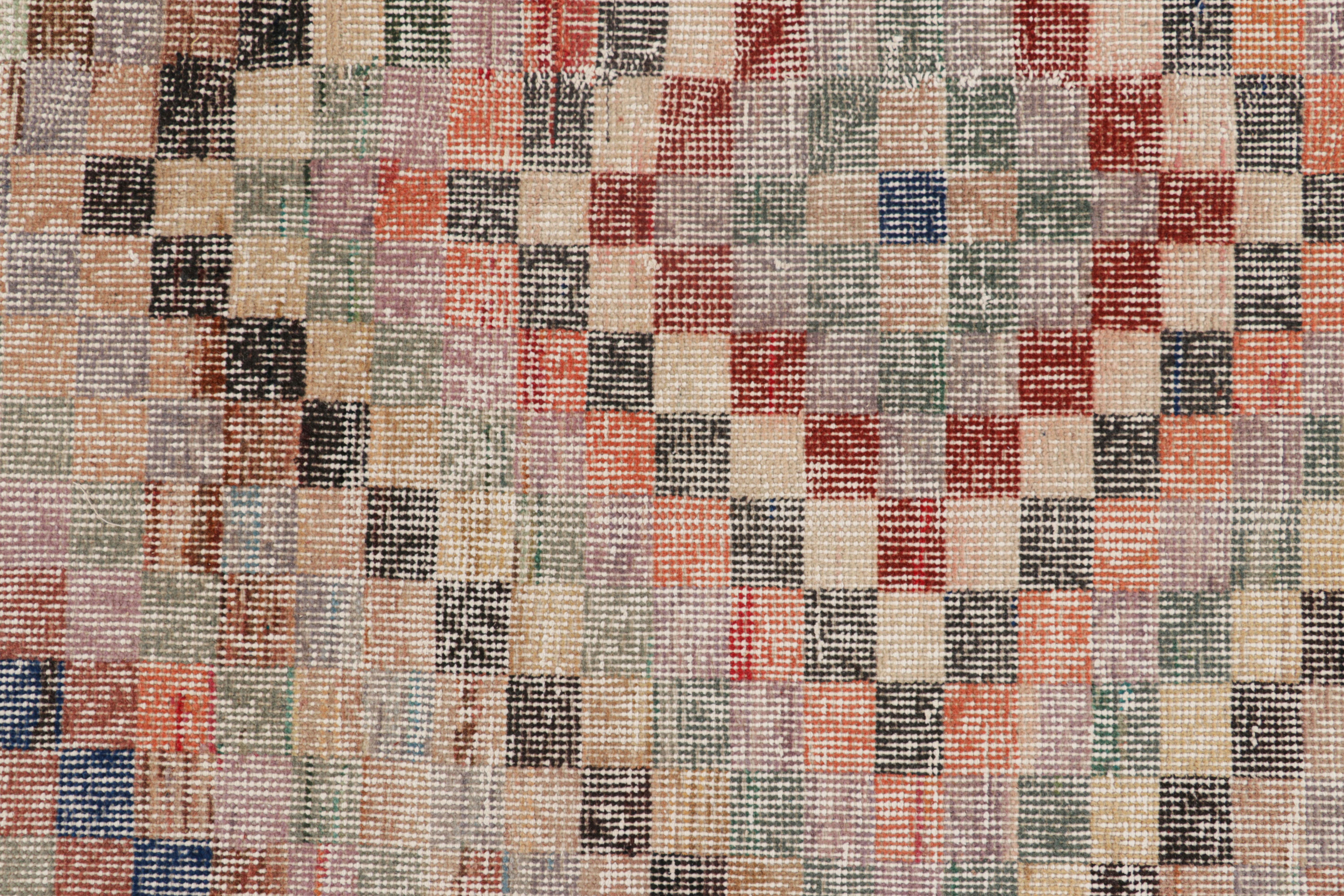 Vintage Zeki Müren Teppich in polychromem geometrischem Muster, von Rug & Kilim (Türkisch) im Angebot