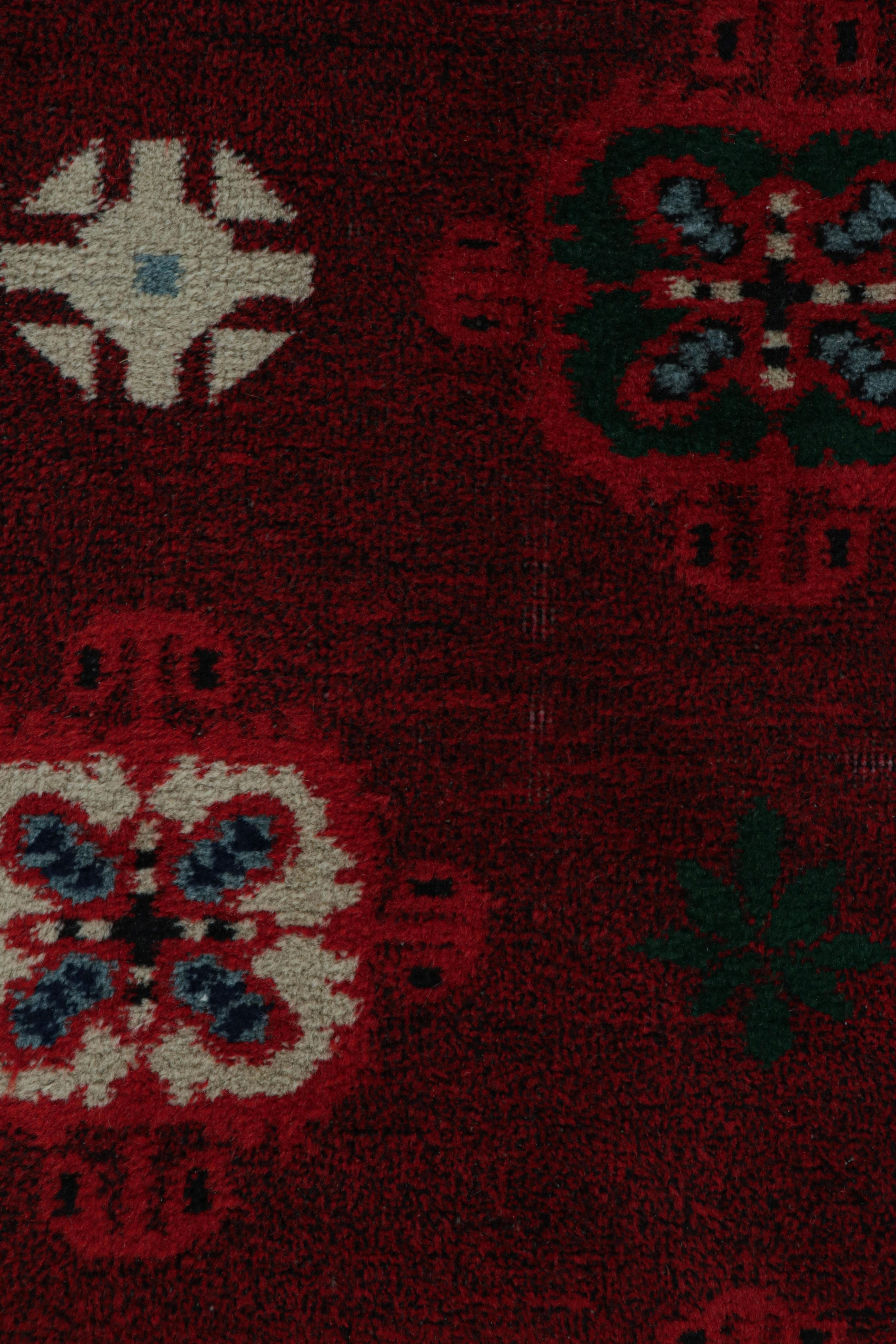 Alter Zeki Müren Teppich in Rot mit geometrischen Mustern, von Rug & Kilim (Mitte des 20. Jahrhunderts) im Angebot
