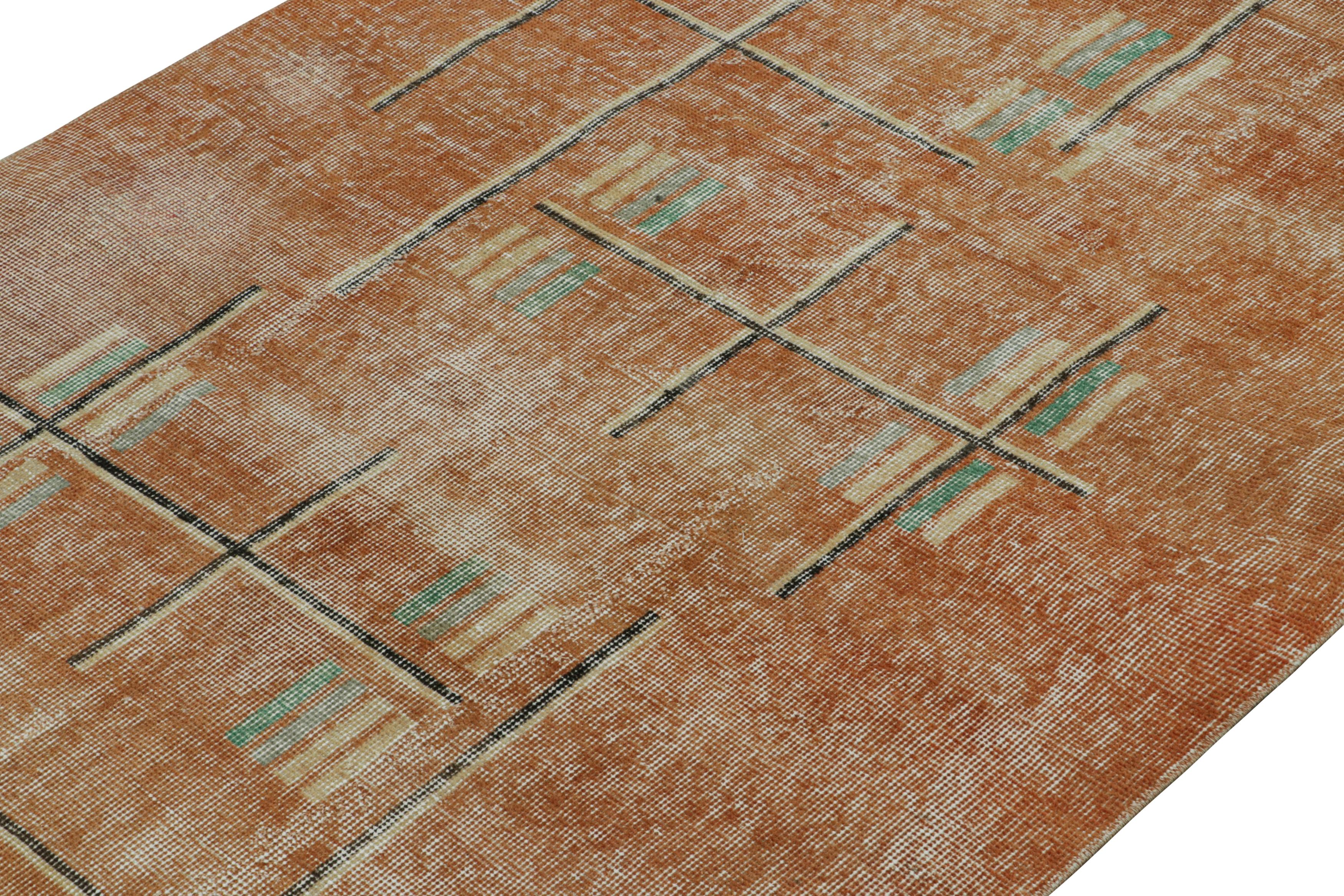 Vintage Zeki Müren Teppich in Rost mit polychromen Mustern, von Rug & Kilim (Türkisch) im Angebot