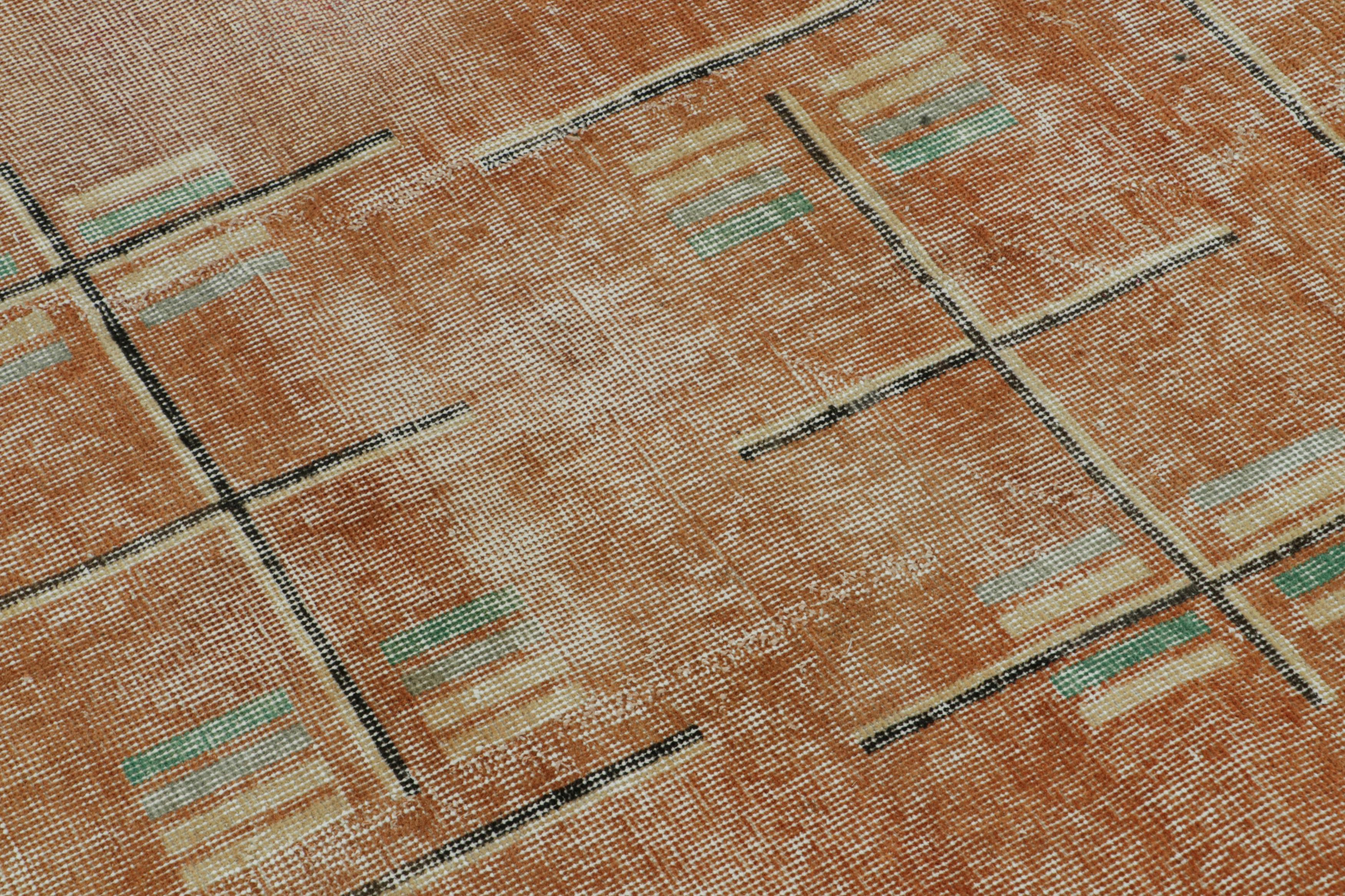 Vintage Zeki Müren Teppich in Rost mit polychromen Mustern, von Rug & Kilim im Zustand „Gut“ im Angebot in Long Island City, NY