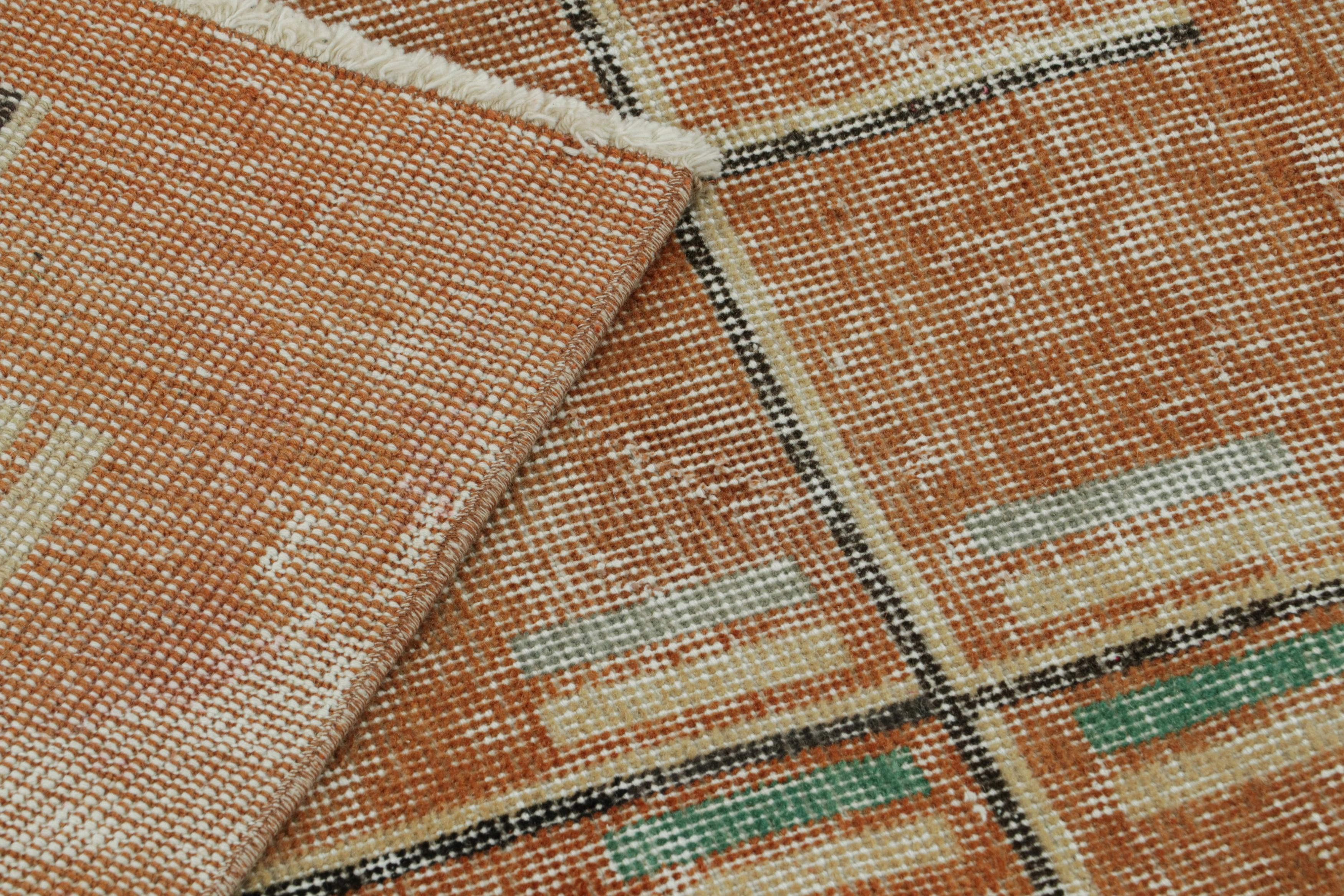 Vintage Zeki Müren Teppich in Rost mit polychromen Mustern, von Rug & Kilim (Mitte des 20. Jahrhunderts) im Angebot