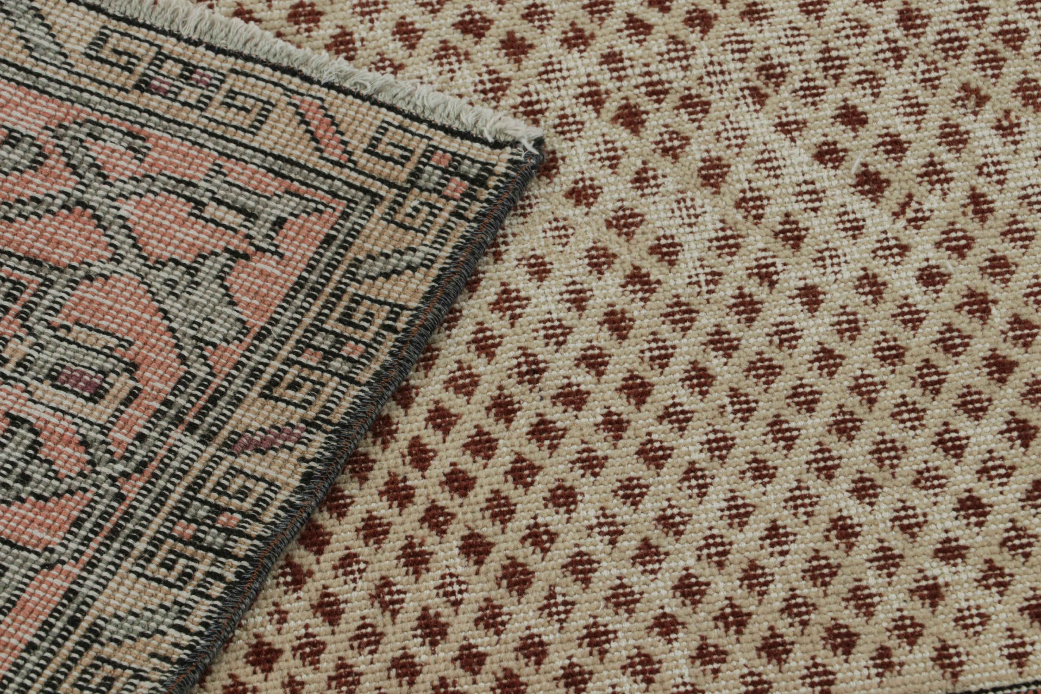 Alter Zeki Müren Teppich in Rot- und Goldtönen, von Rug & Kilim (Wolle) im Angebot