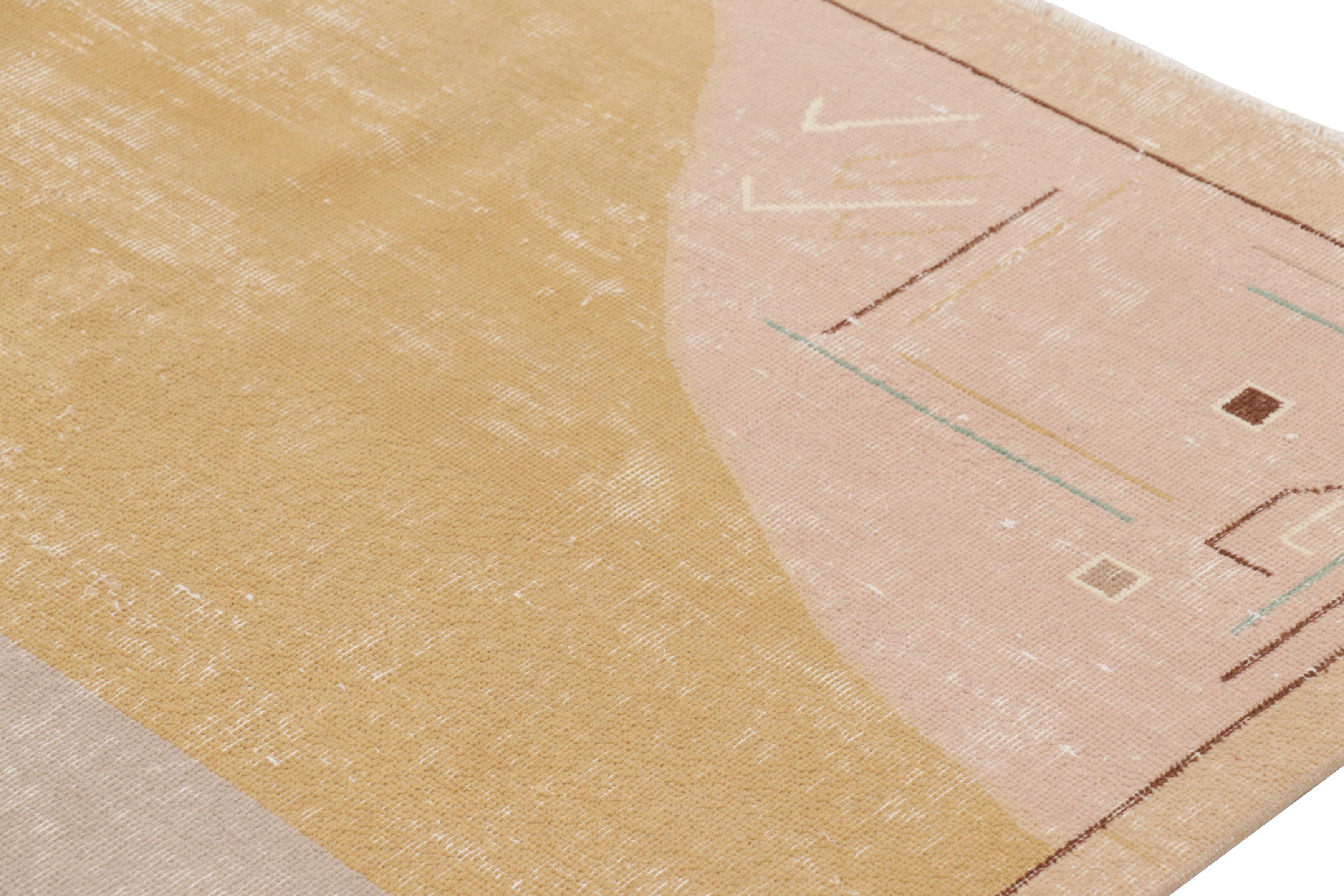 Mid-Century moderno Tappeto vintage Zeki Müren, motivi geometrici rosa e beige-marrone - Rug & Kilim in vendita