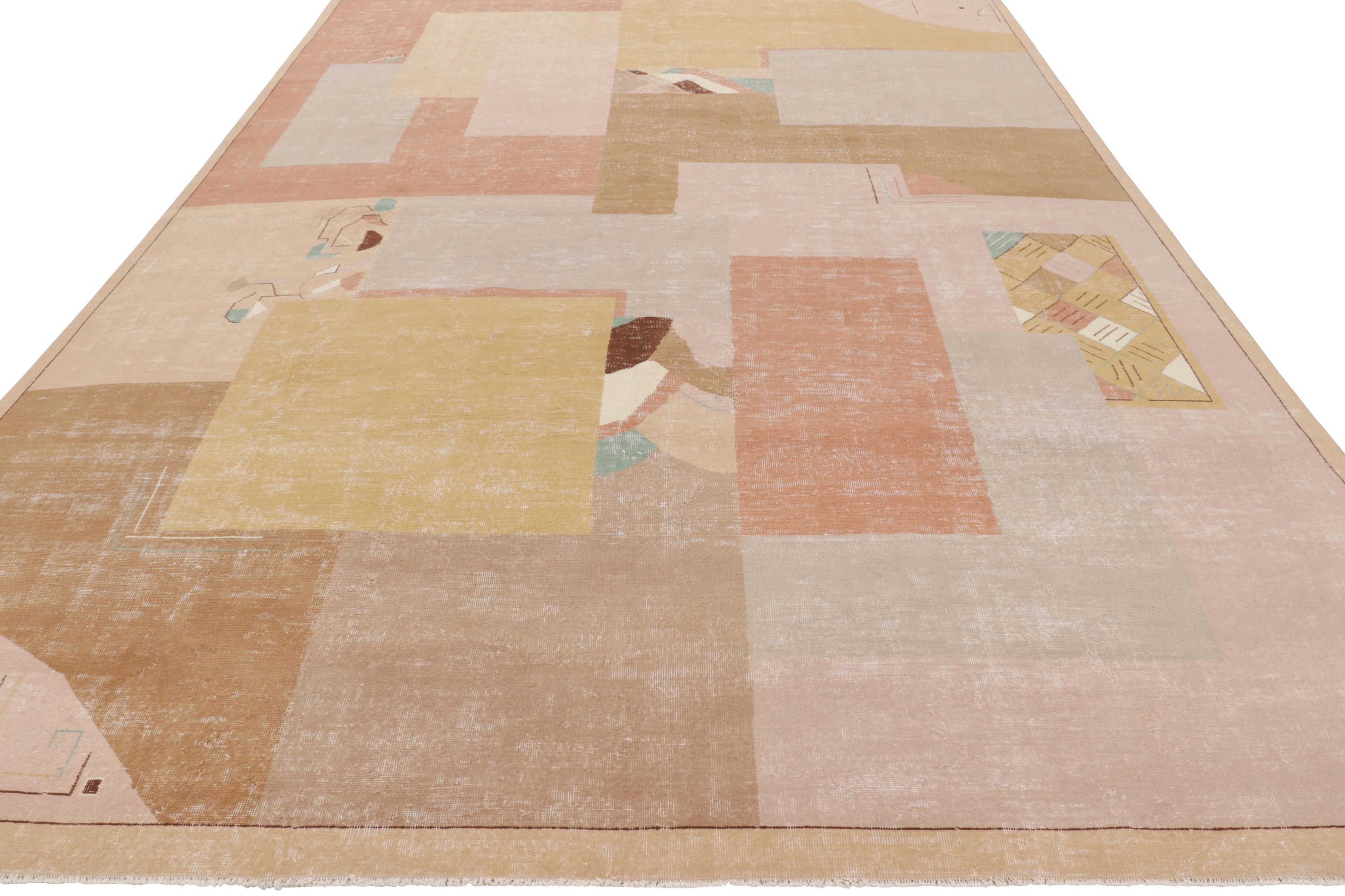 Turco Tappeto vintage Zeki Müren, motivi geometrici rosa e beige-marrone - Rug & Kilim in vendita