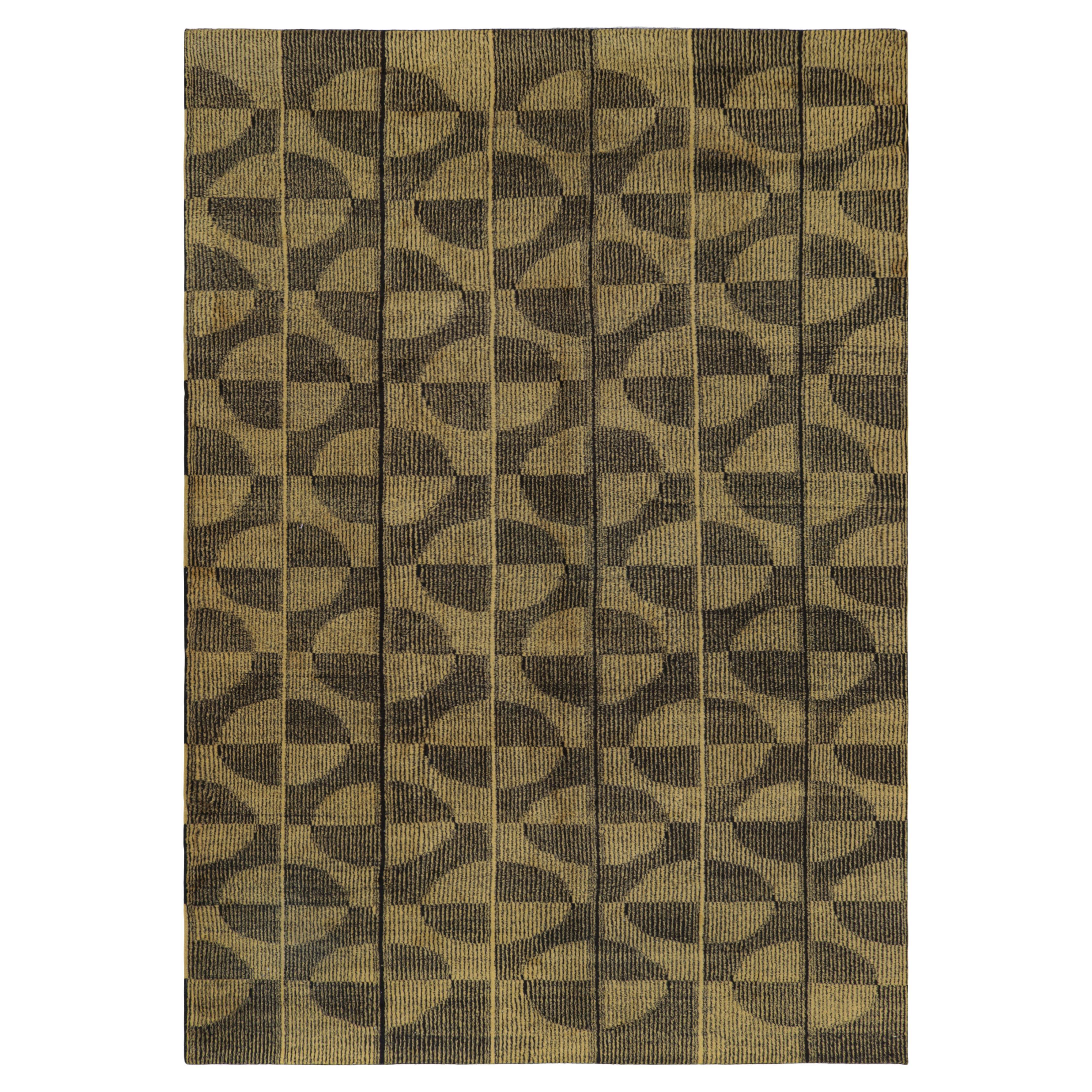 Vintage Zeki Müren Rug with Black and Light Gold Geometric Pattern  Rug & Kilim