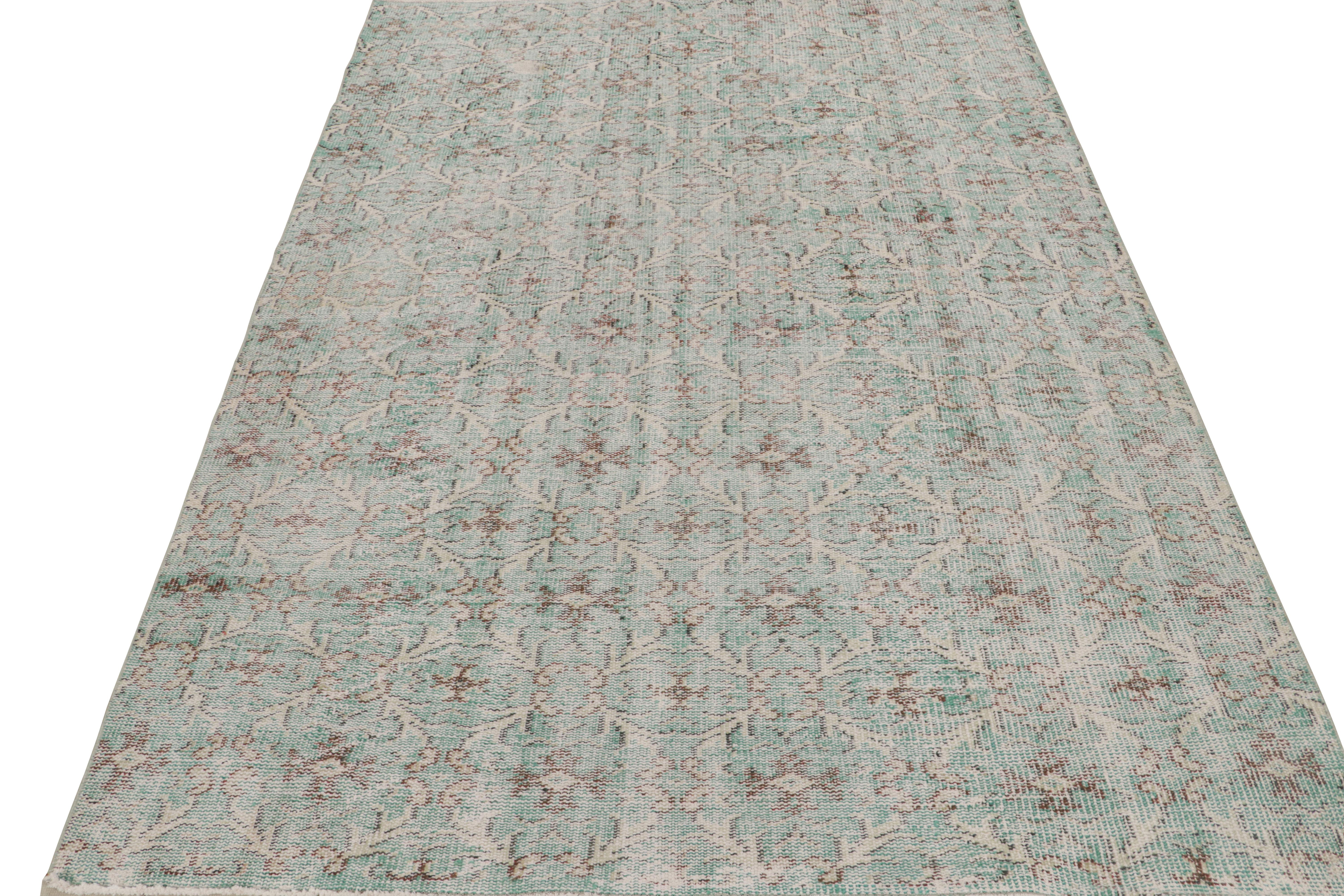 Vintage Zeki Müren Teppich, mit geometrischen Mustern, von Rug & Kilim (Art déco) im Angebot