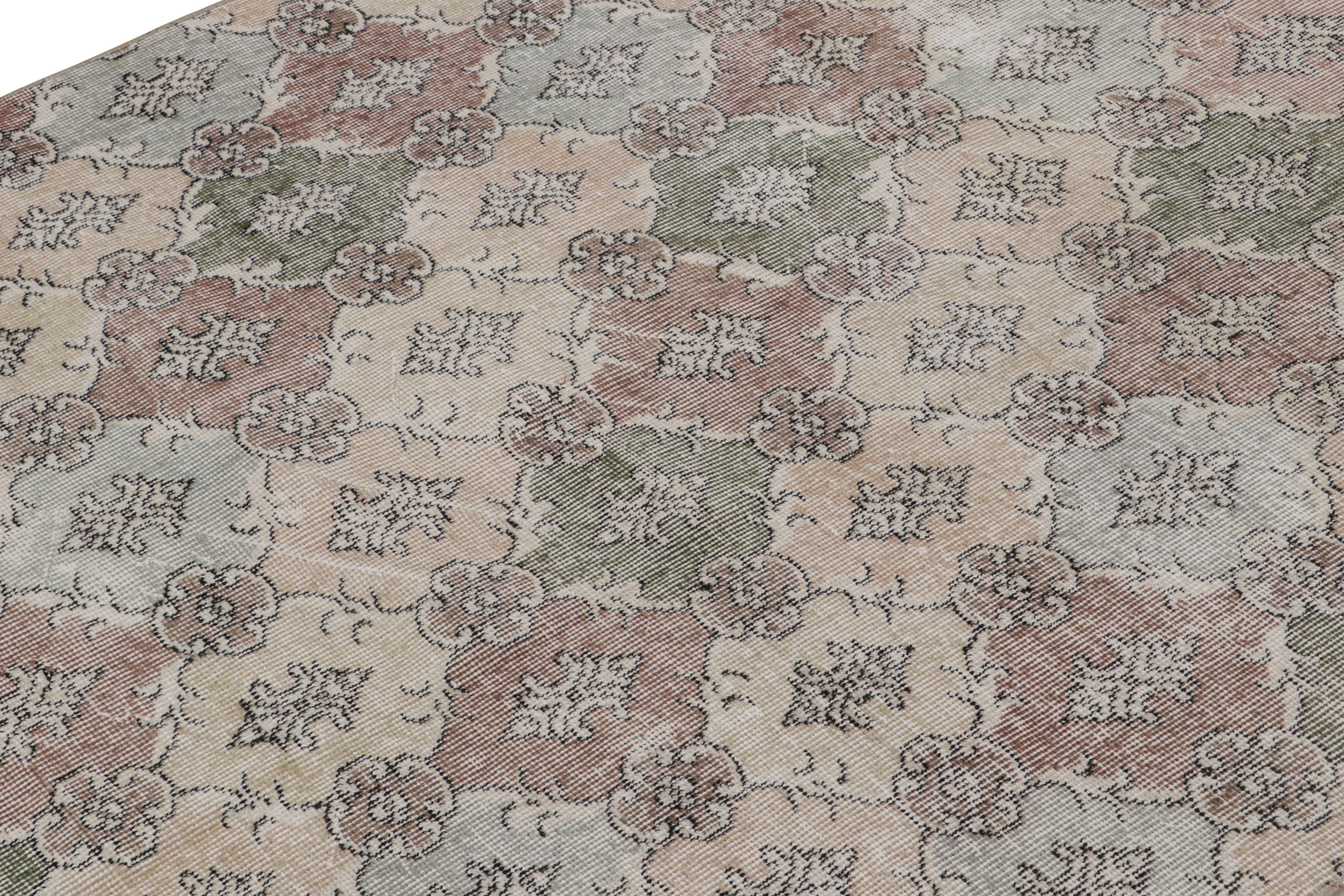 Turco Tappeto Zeki Müren vintage, con motivi geometrici, da Rug & Kilim in vendita