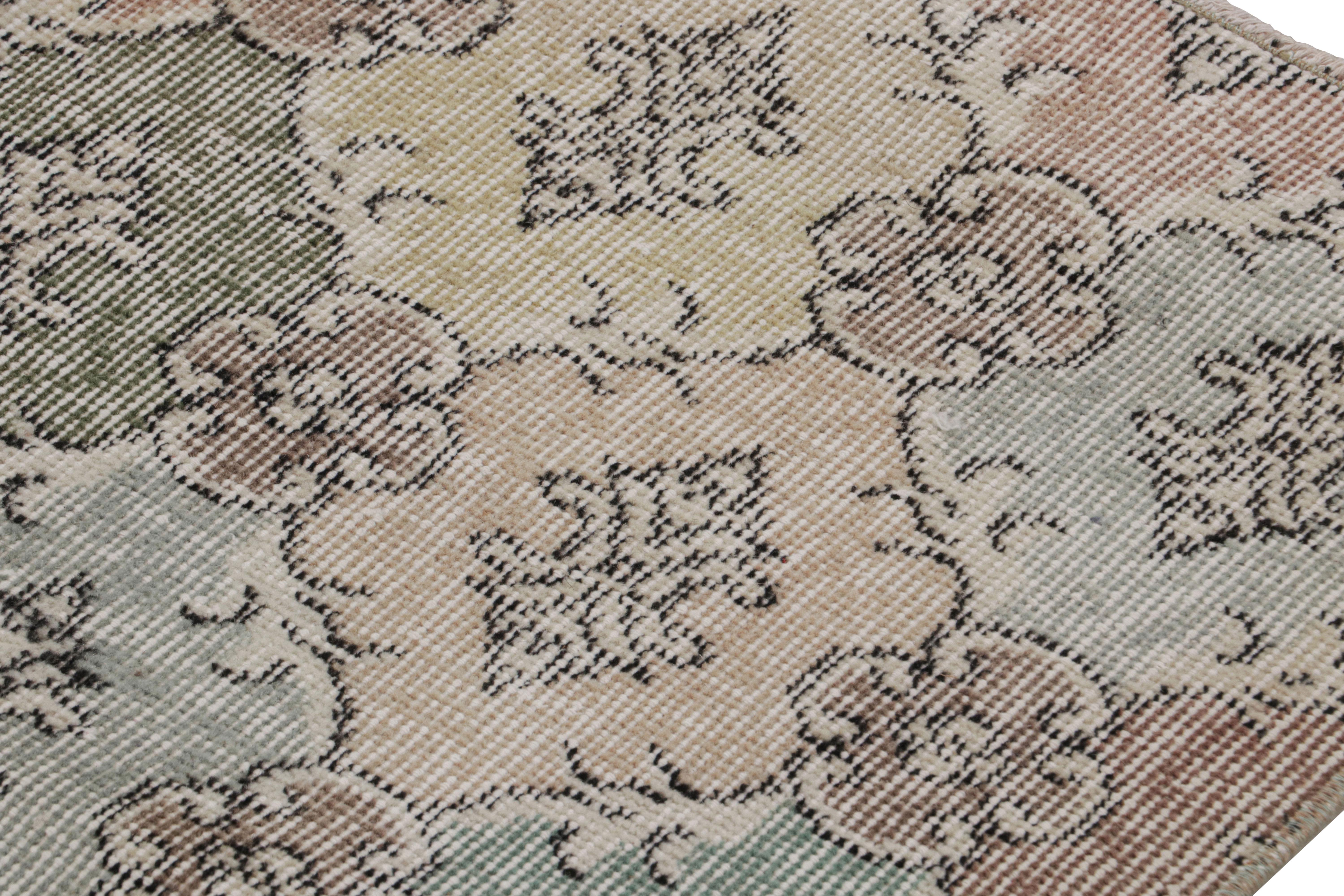 Vintage Zeki Müren Teppich, mit geometrischen Mustern, von Rug & Kilim (Handgeknüpft) im Angebot