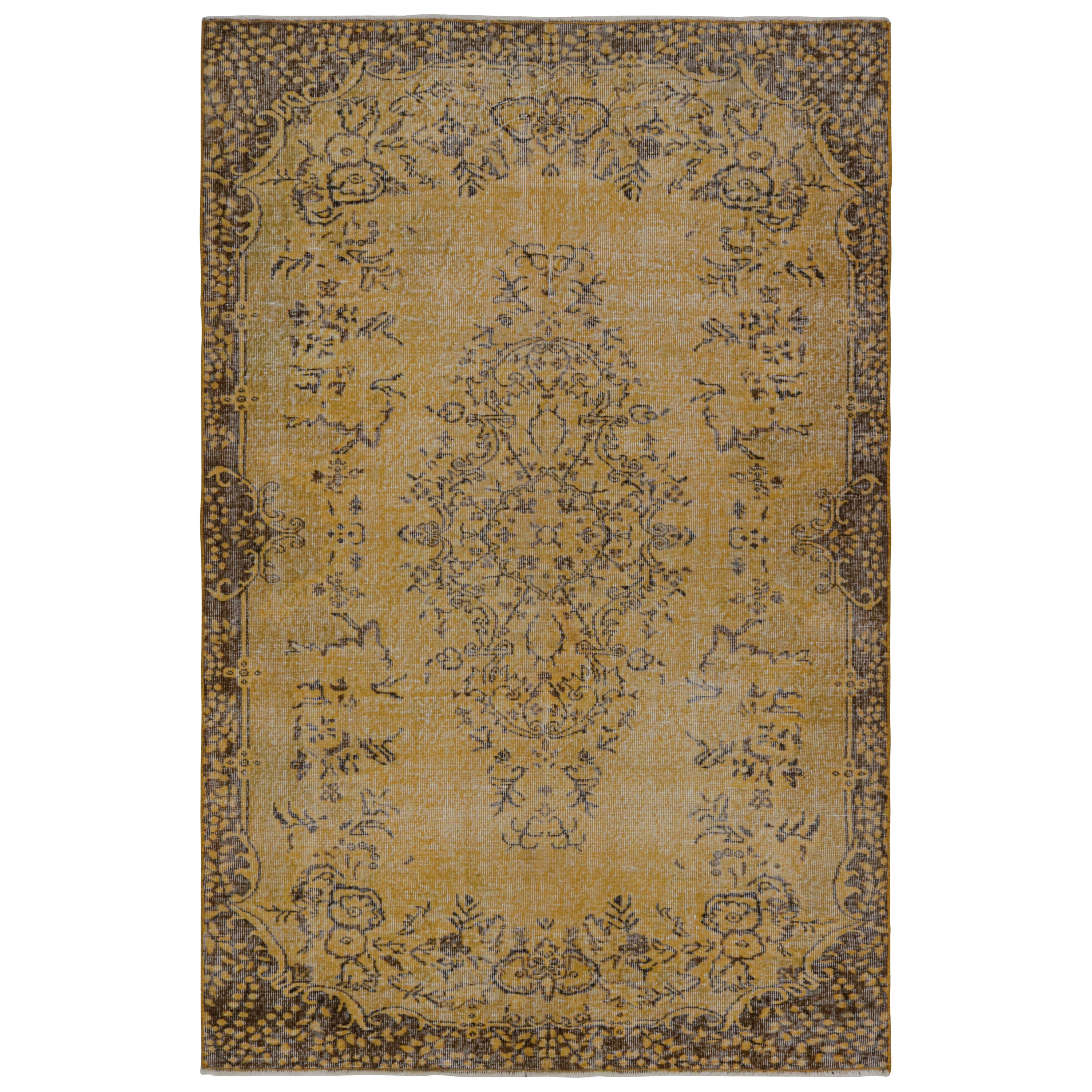 Vintage Zeki Müren Teppich mit Medaillon und Blumenmuster von Rug & Kilim