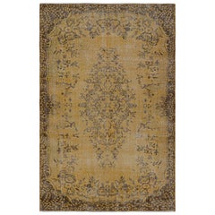 Vintage Zeki Müren Teppich mit Medaillon und Blumenmuster von Rug & Kilim
