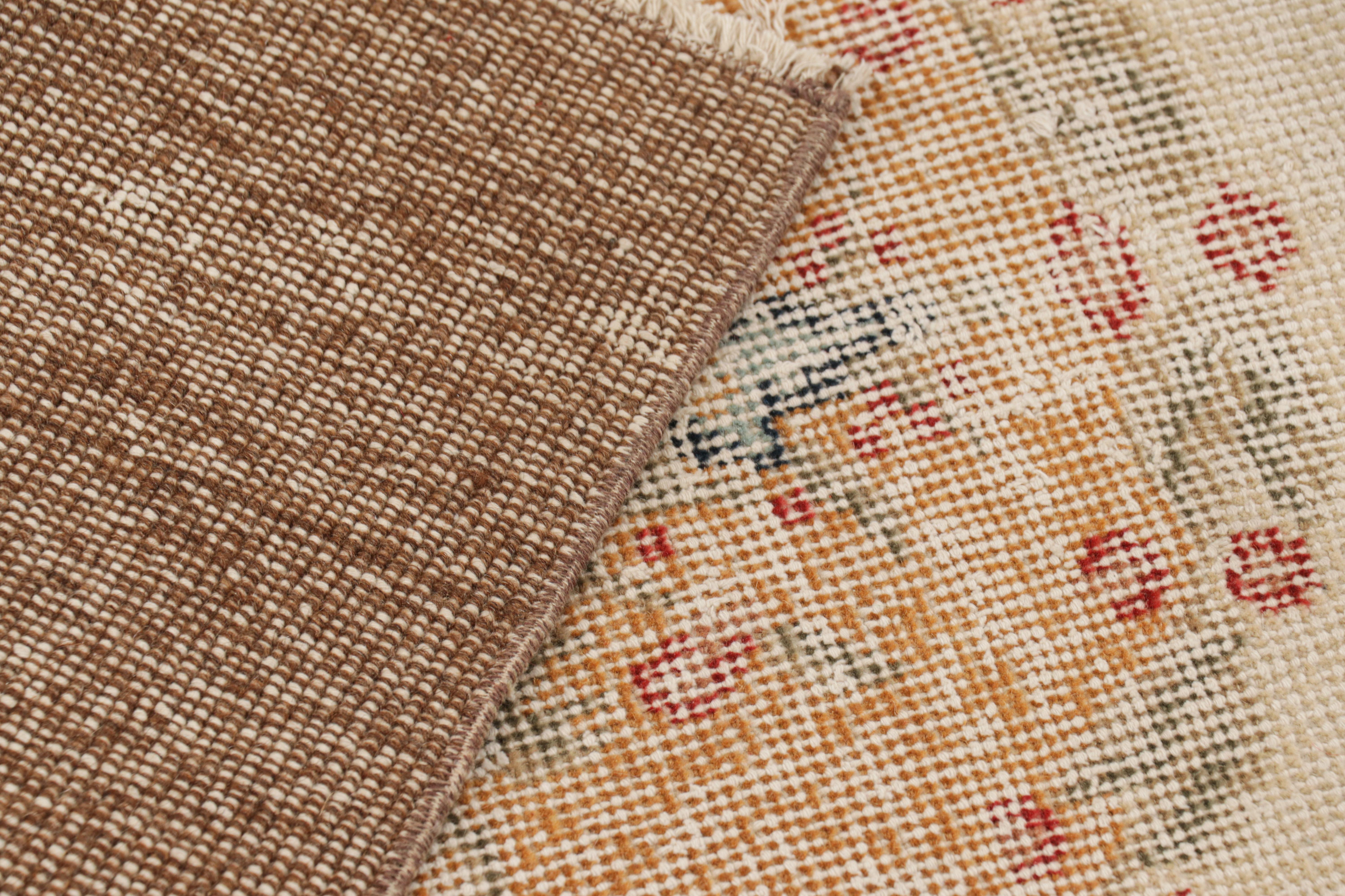 Vintage Zeki Múren Rug, with Medallion and Floral Patterns, from Rug & Kilim For Sale 1