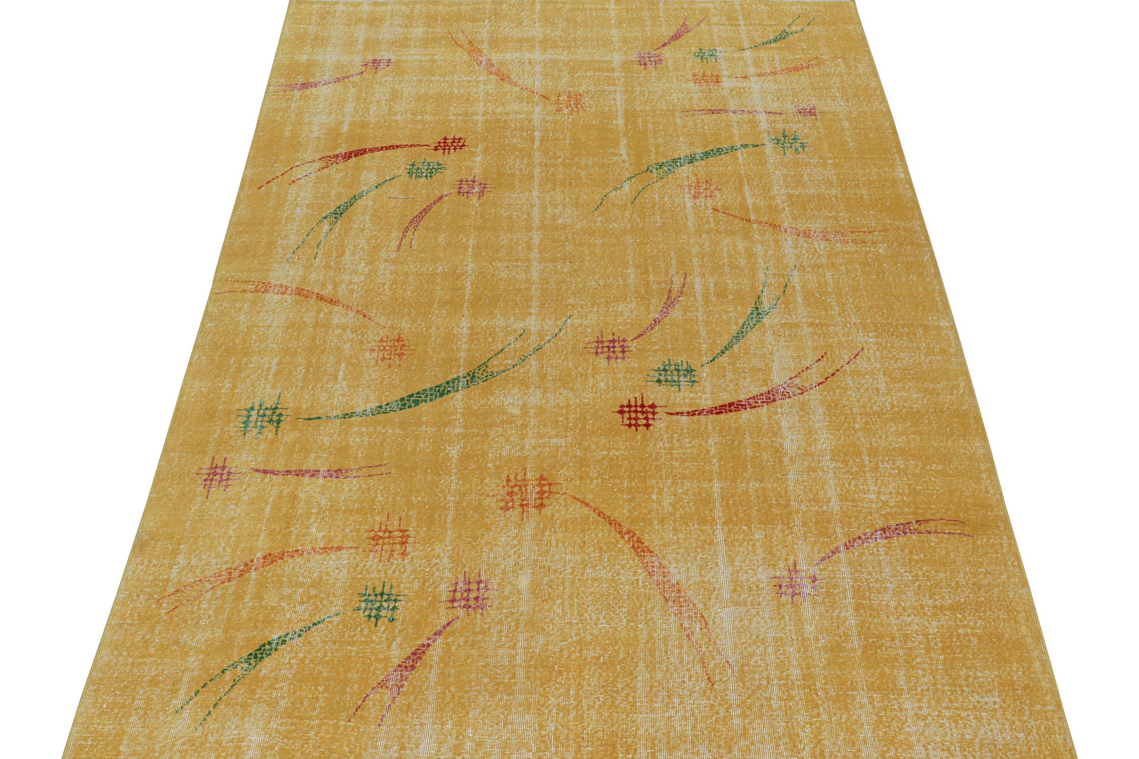 Dieser 8x11 große Art-Déco-Teppich im Vintage-Stil ist eine kühne Neuheit in der Mid-Century Pasha Collection'S von Rug & Kilim. Diese Linie ist ein Gedenken, mit seltenen Kurationen, die unserer Meinung nach von dem multidisziplinären türkischen
