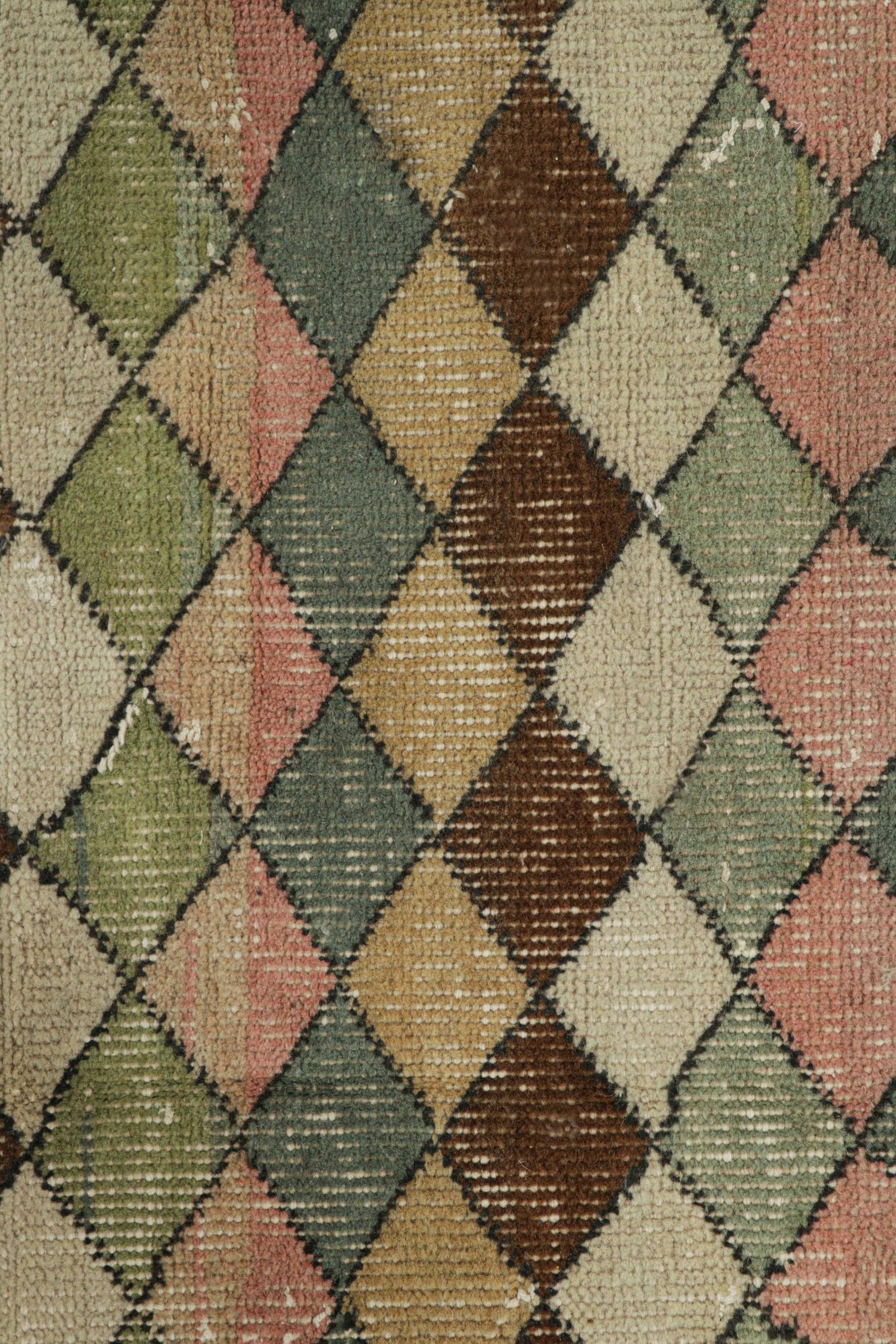 Vintage Zeki Müren Rug with Polychromatic Diamond Pattern  Rug & Kilim (Türkisch) im Angebot