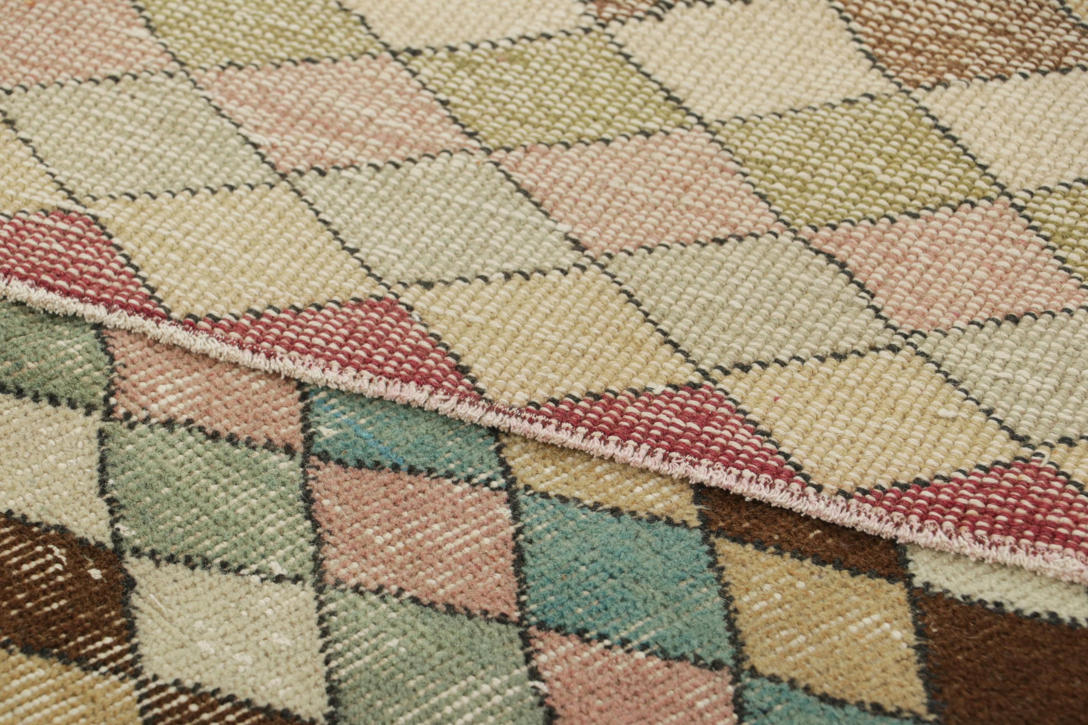 Vintage Zeki Müren Rug with Polychromatic Diamond Pattern  Rug & Kilim (Wolle) im Angebot