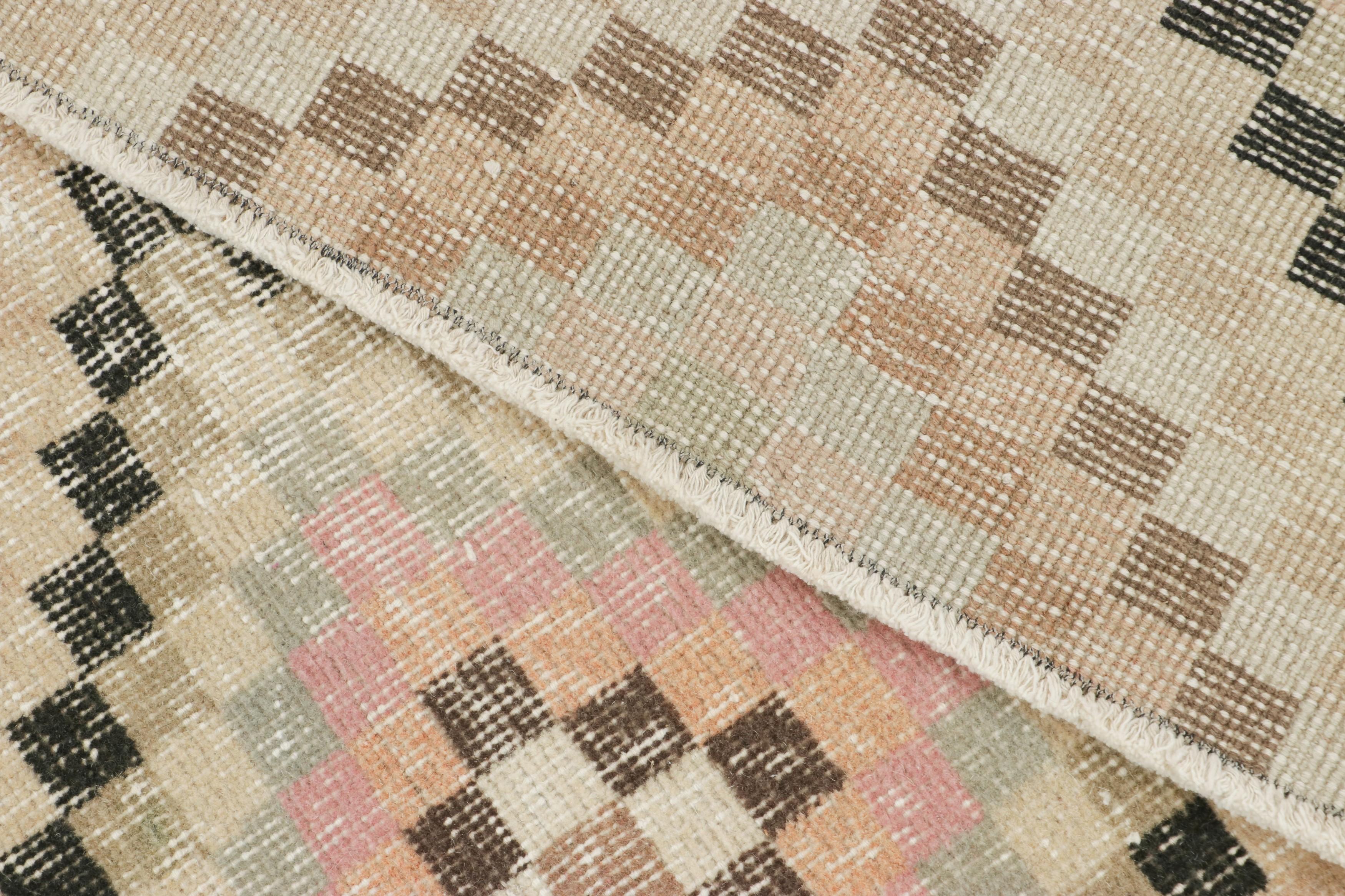 Vintage Turkish Rug in Cream with All-Over Diamond Medallions  - Rug & Kilim For Sale 1
