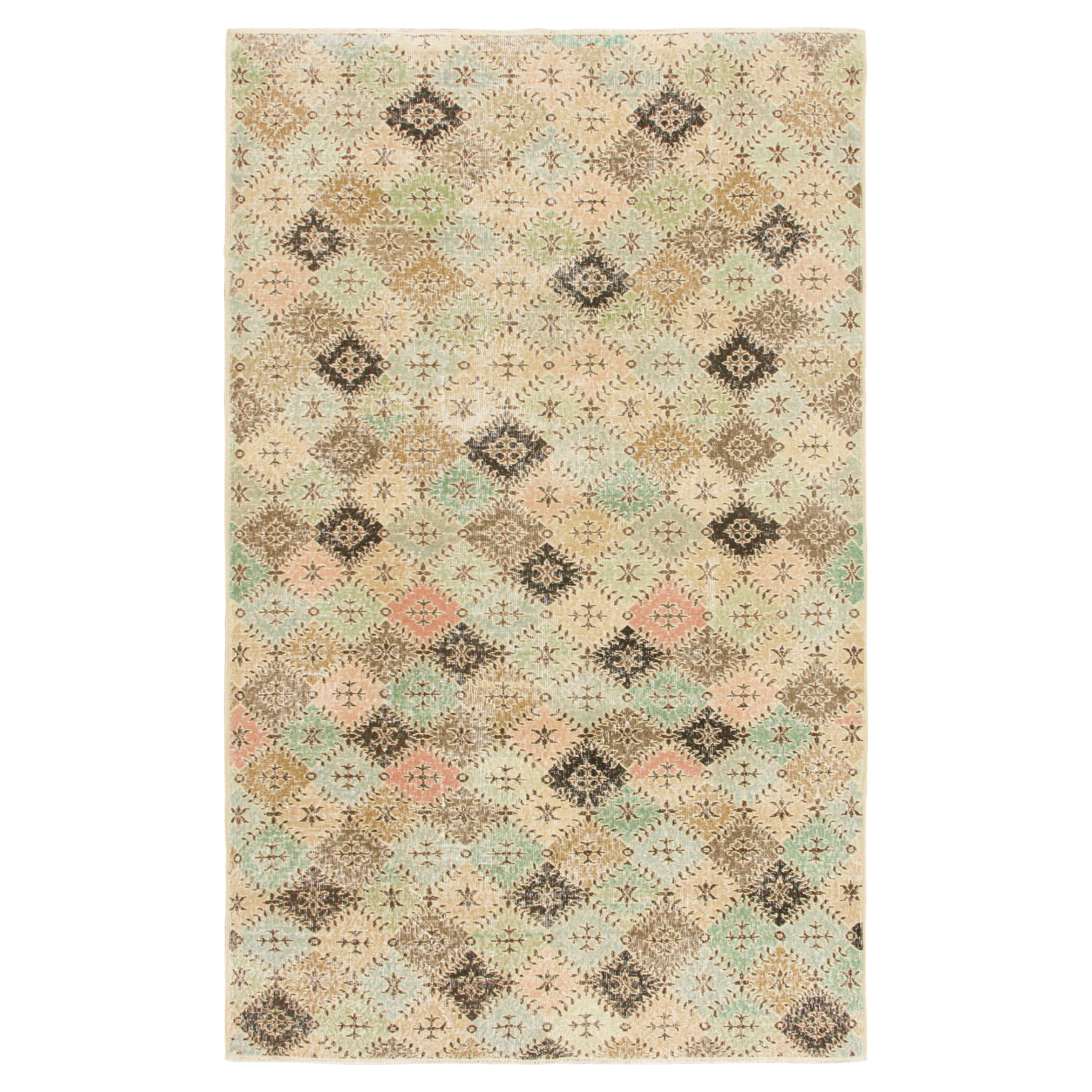 Vintage Zeki Müren Teppich mit polychromen Rautenmustern, von Rug & Kilim im Angebot