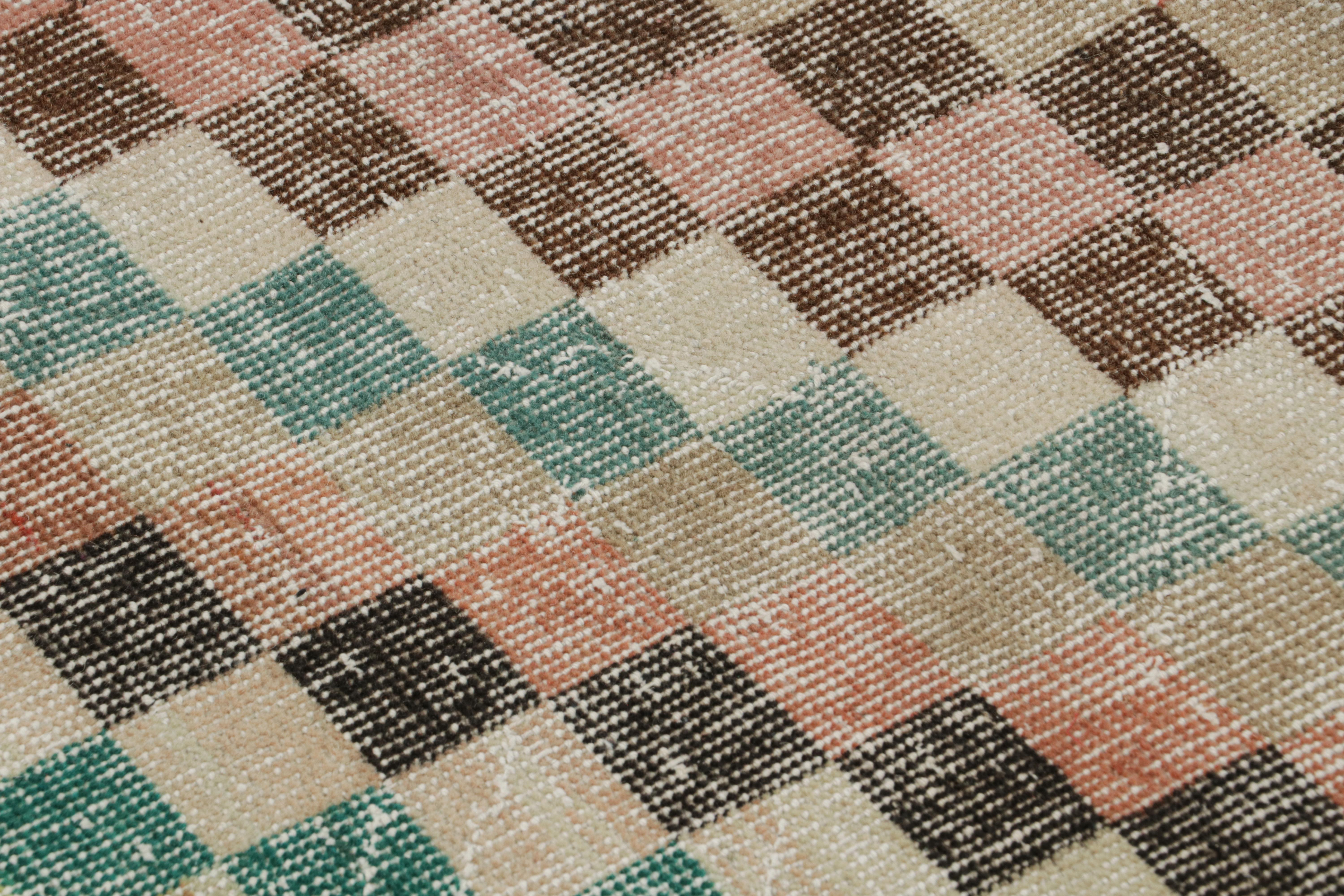 Vintage Zeki Müren Teppich mit polychromem geometrischem Muster, von Rug & Kilim (Mitte des 20. Jahrhunderts) im Angebot