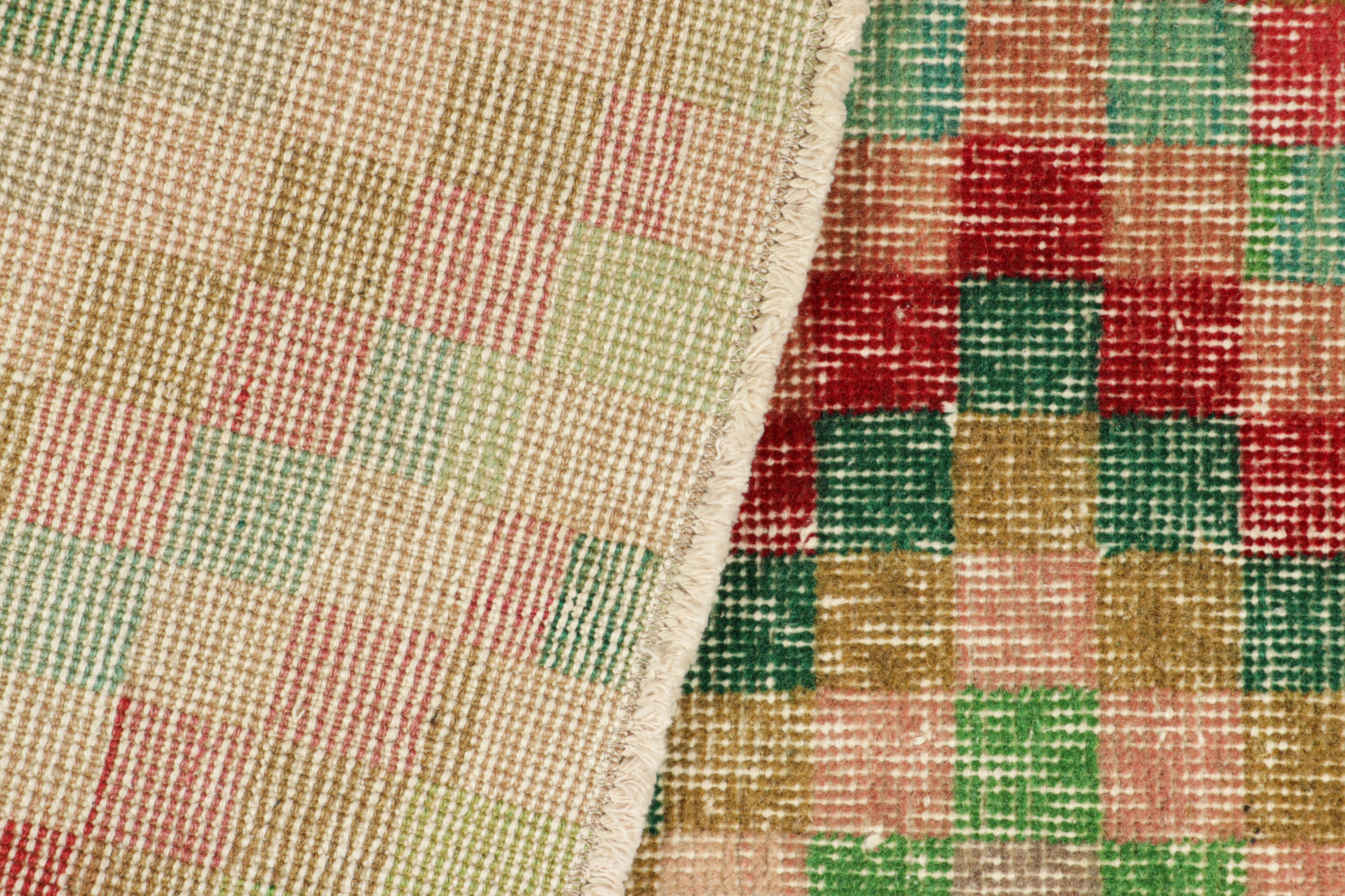 Vintage Zeki Müren Teppich mit polychromen geometrischen Mustern, von Rug & Kilim (Wolle) im Angebot