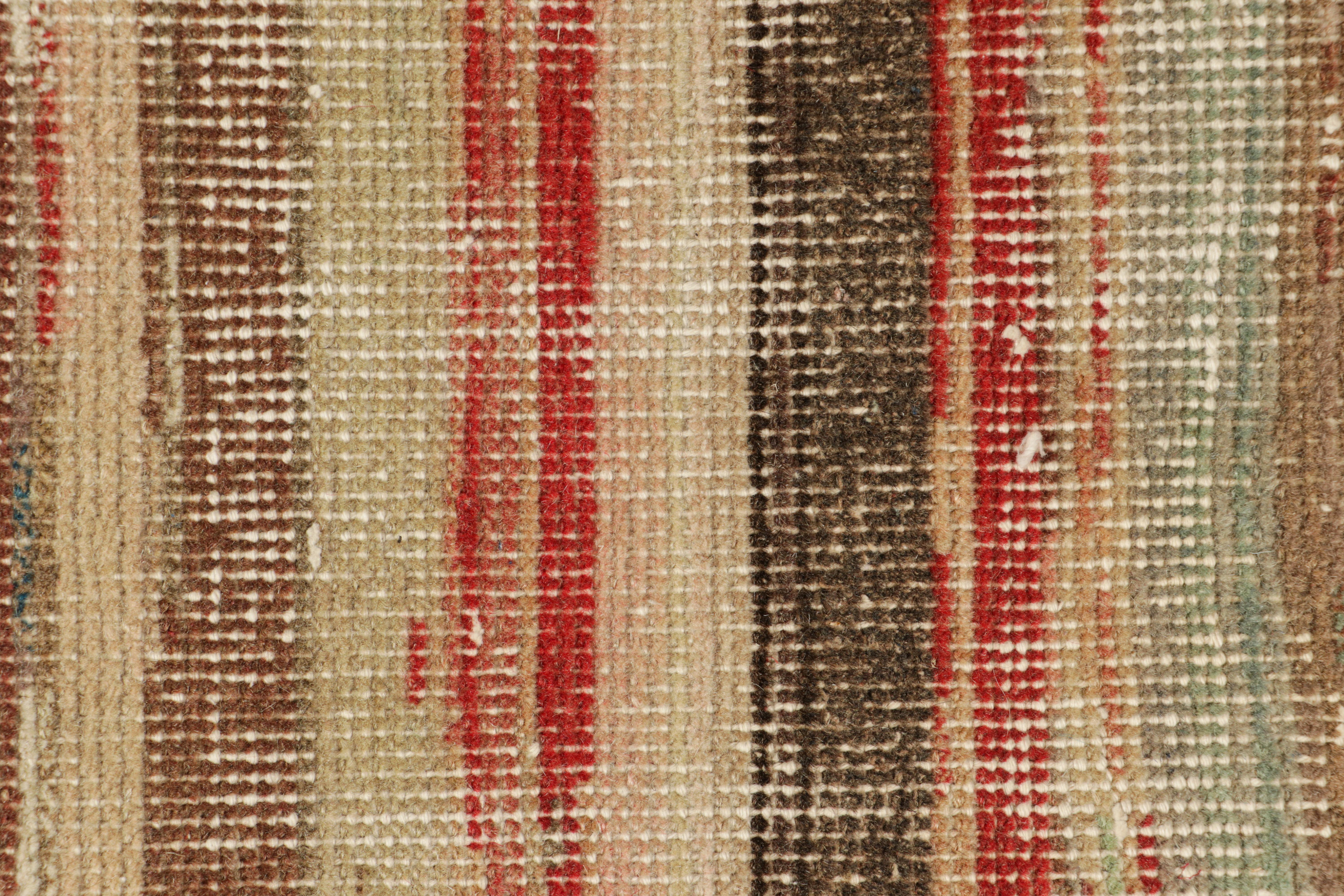 Vintage Zeki Müren Teppich mit polychromen geometrischen Streifen, von Rug & Kilim (Türkisch) im Angebot