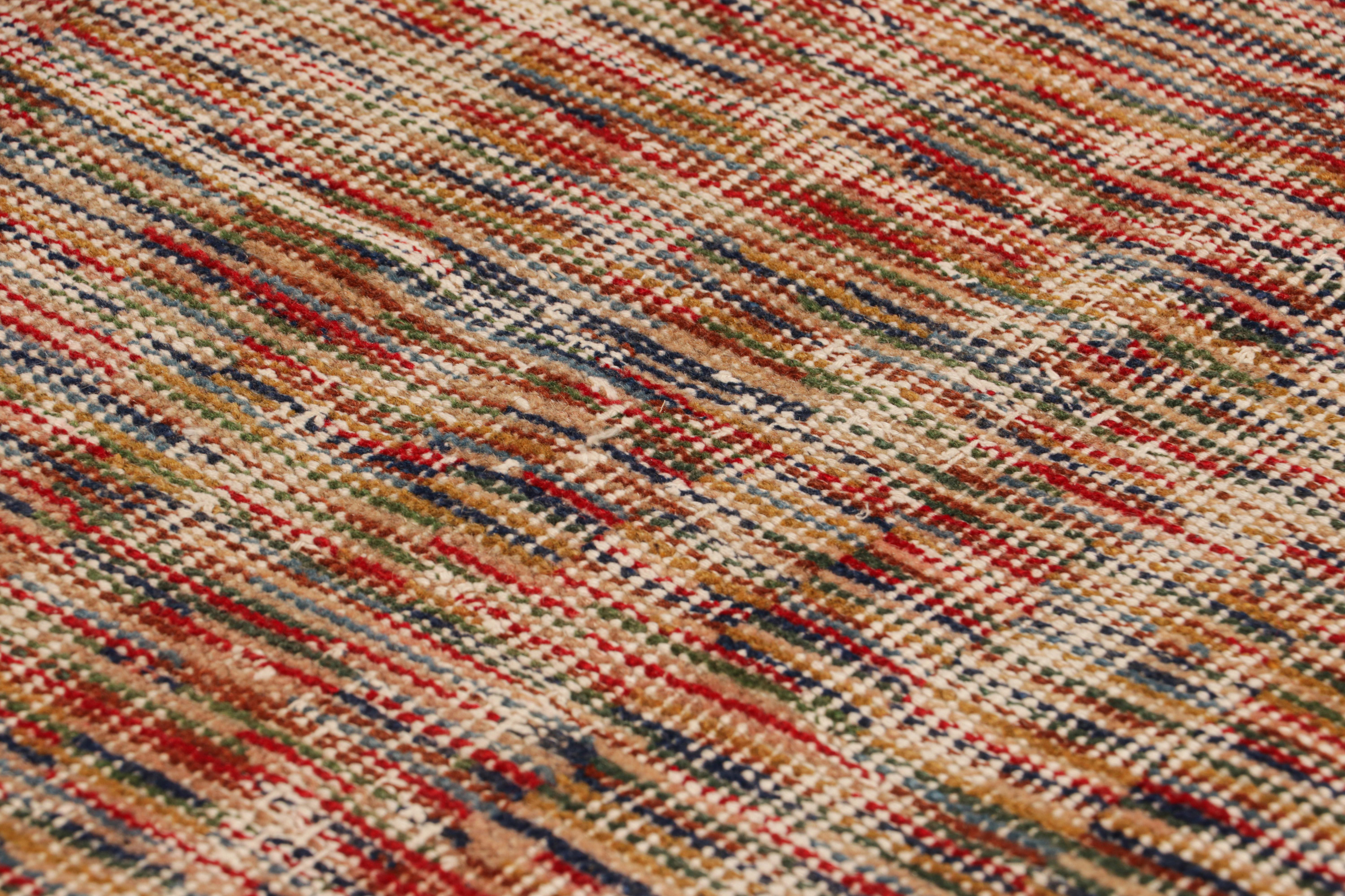 Vintage Zeki Müren Teppich mit polychromen geometrischen Streifen, von Rug & Kilim (Türkisch) im Angebot