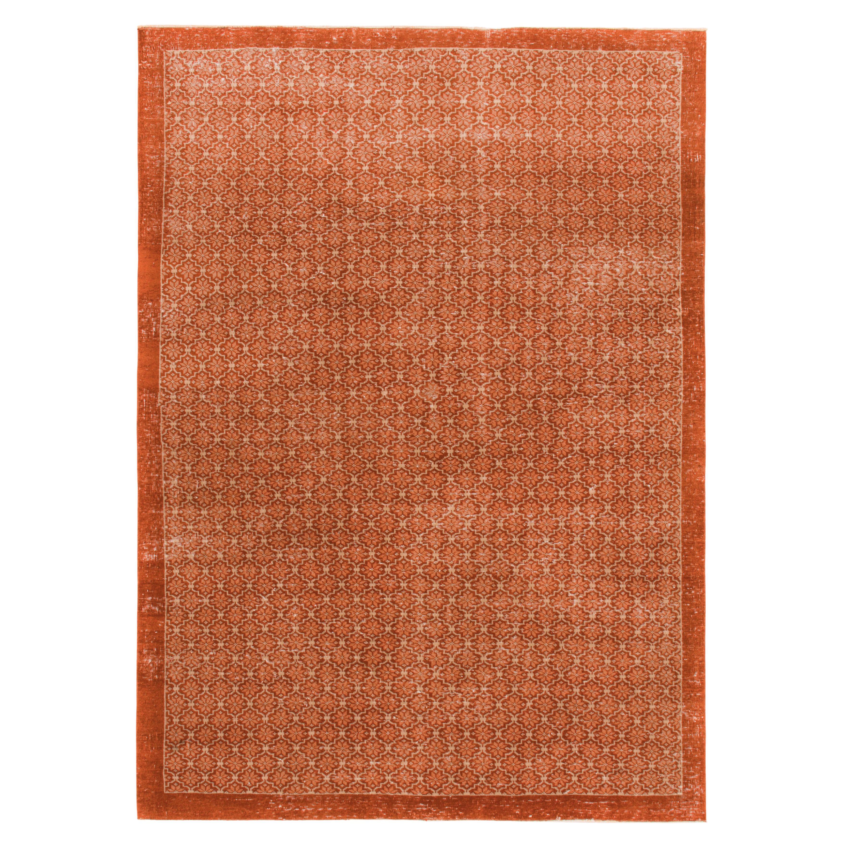 Tapis vintage Zeki Müren à motifs floraux rouges et beiges, de Rug & Kilim