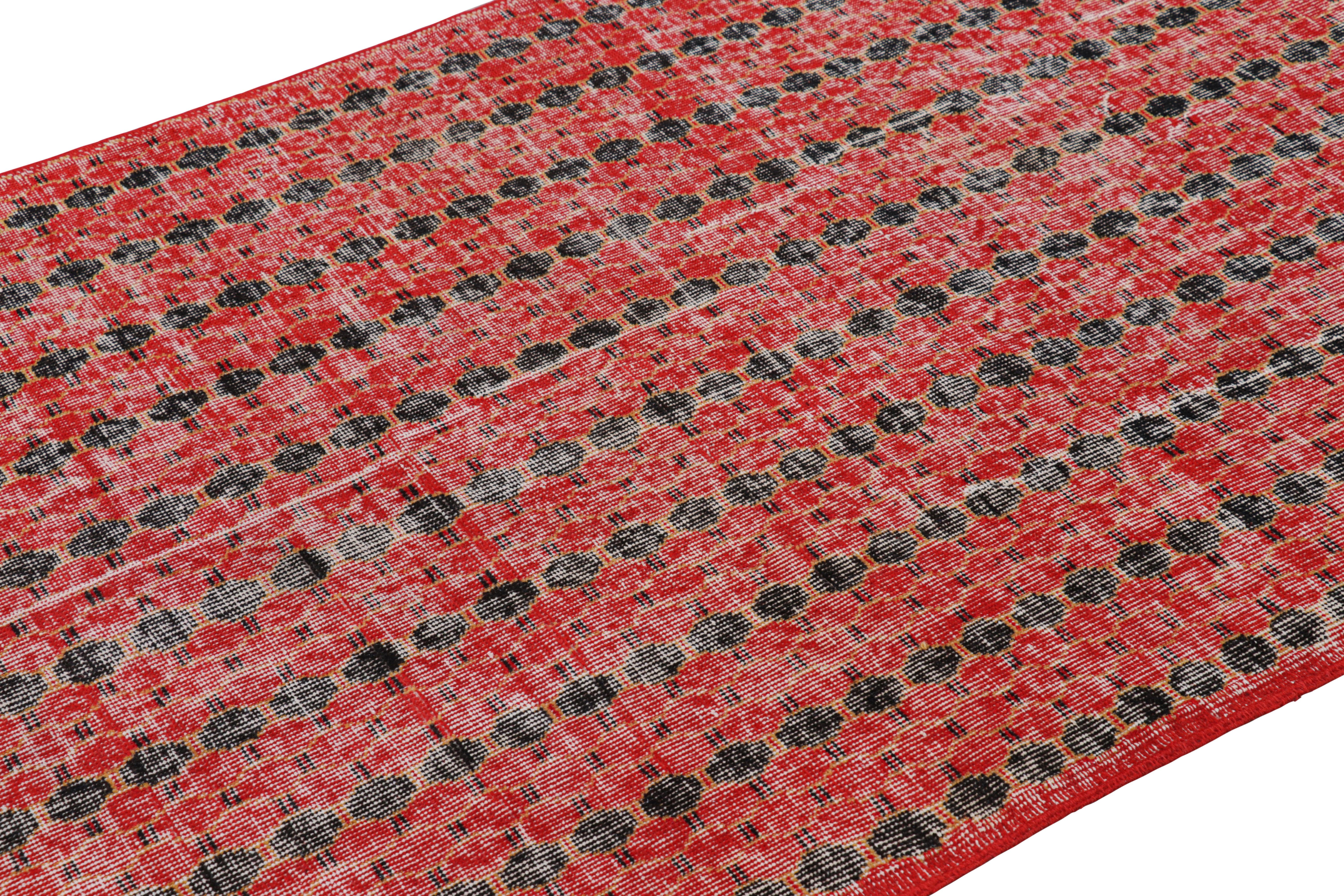 Made with hand-knotted wool circa 1960-1970, this 4x6 vintage rug from Turkey is believed to be the work of mid-century Turkish artist Zeki Müren. It’s a rare and exciting new curation from Rug & Kilim’s Mid-Century Pasha Collection—a collection